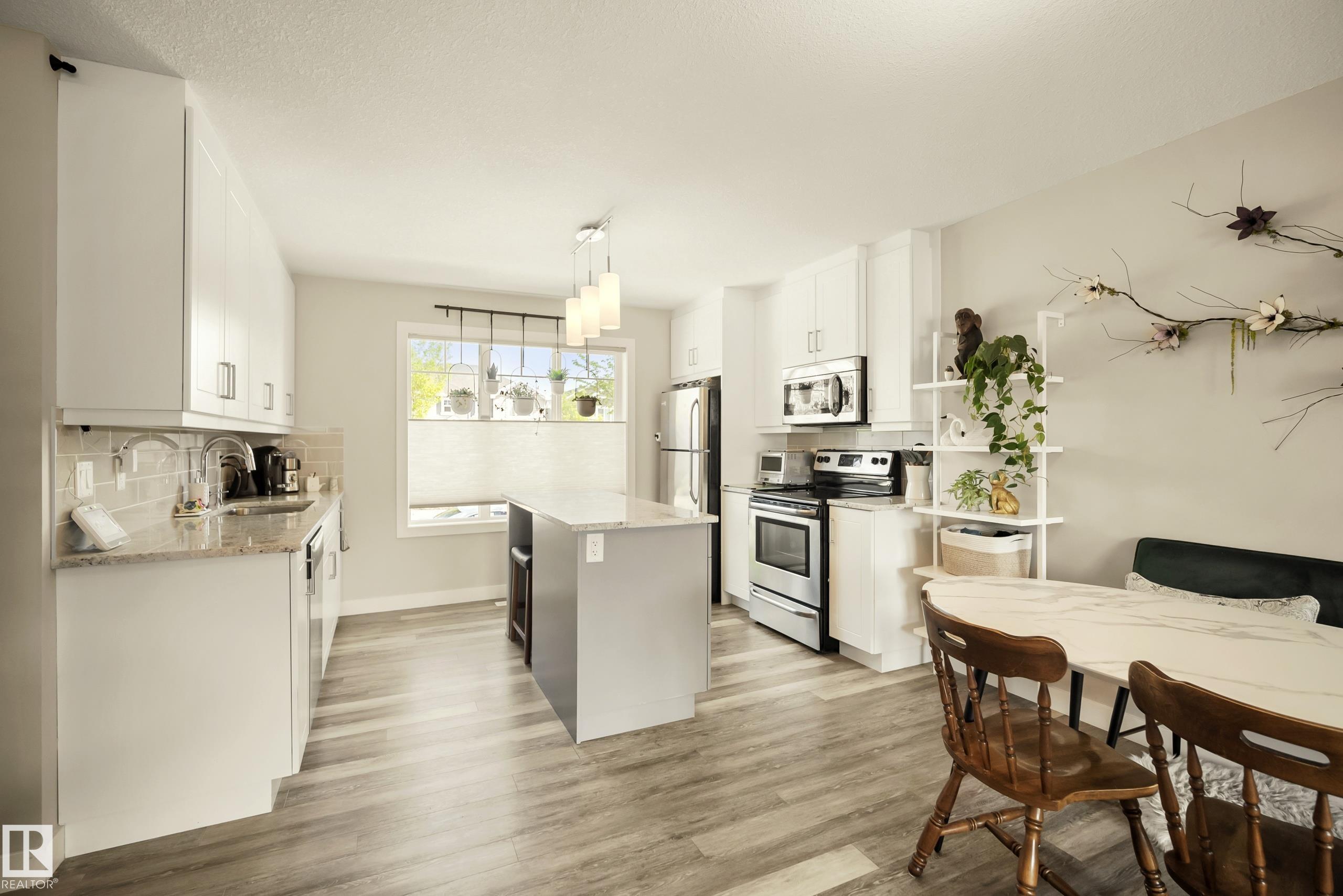 Photo 7 at 4013 Blackbird Link NW, Starling, Edmonton