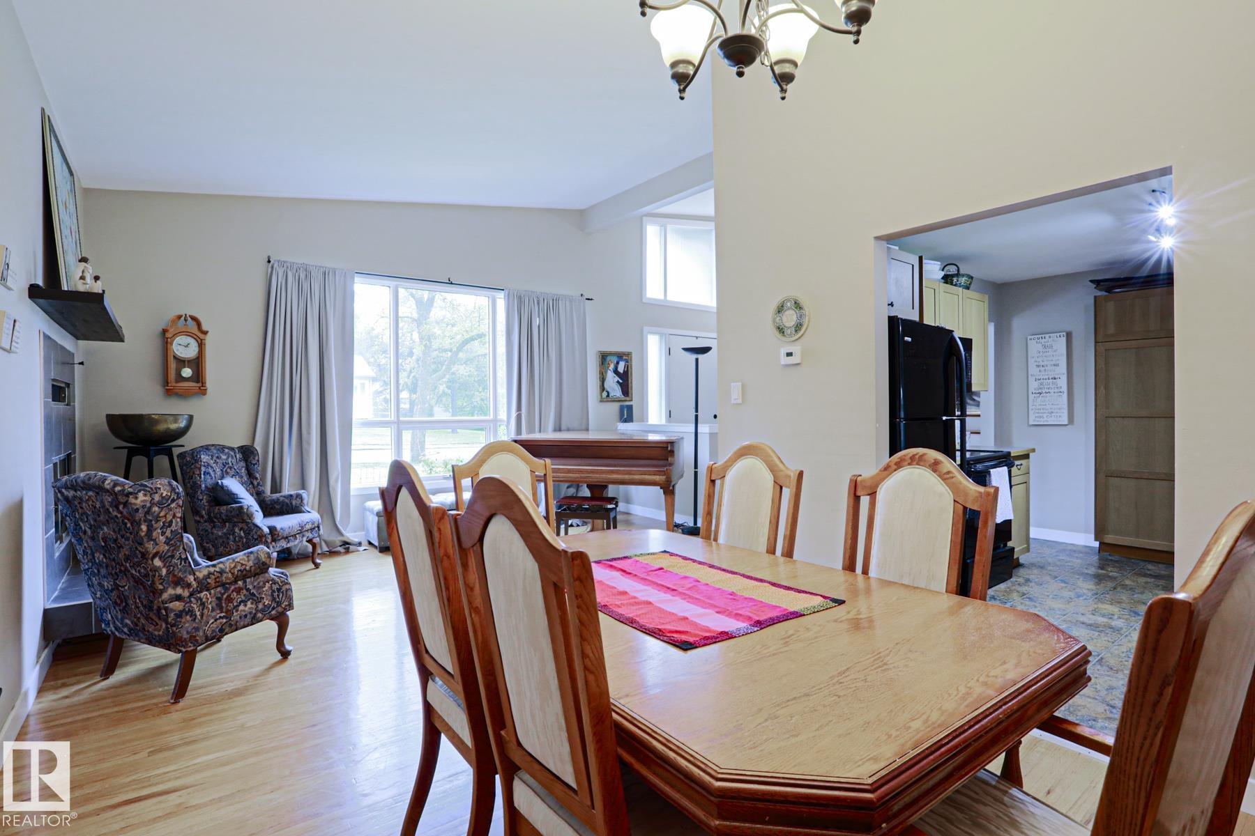 Photo 10 at 190 Willow Street, Sherwood Heights, Sherwood Park