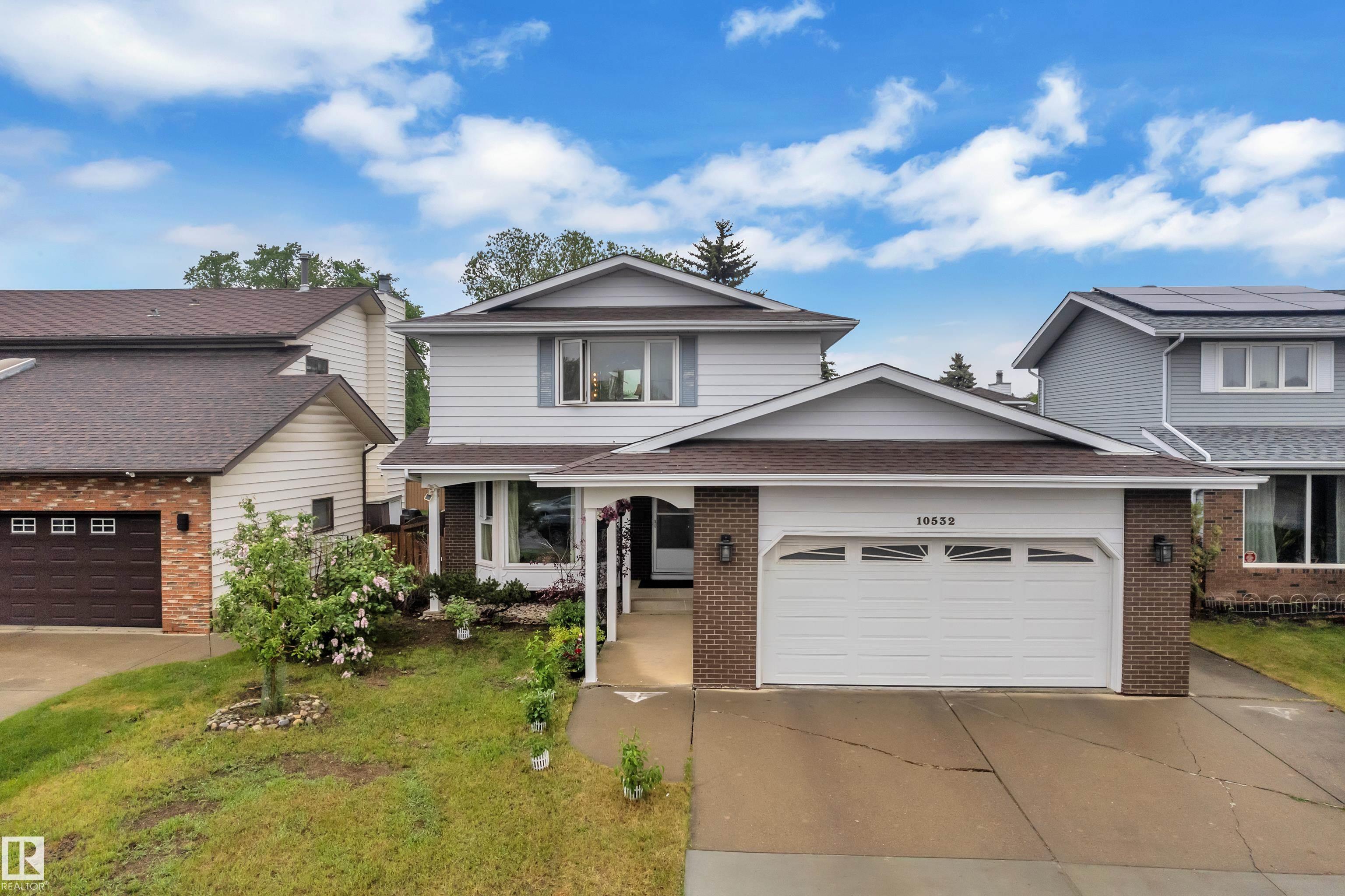 Photo 7 at 10532 154 Avenue NW, Beaumaris, Edmonton