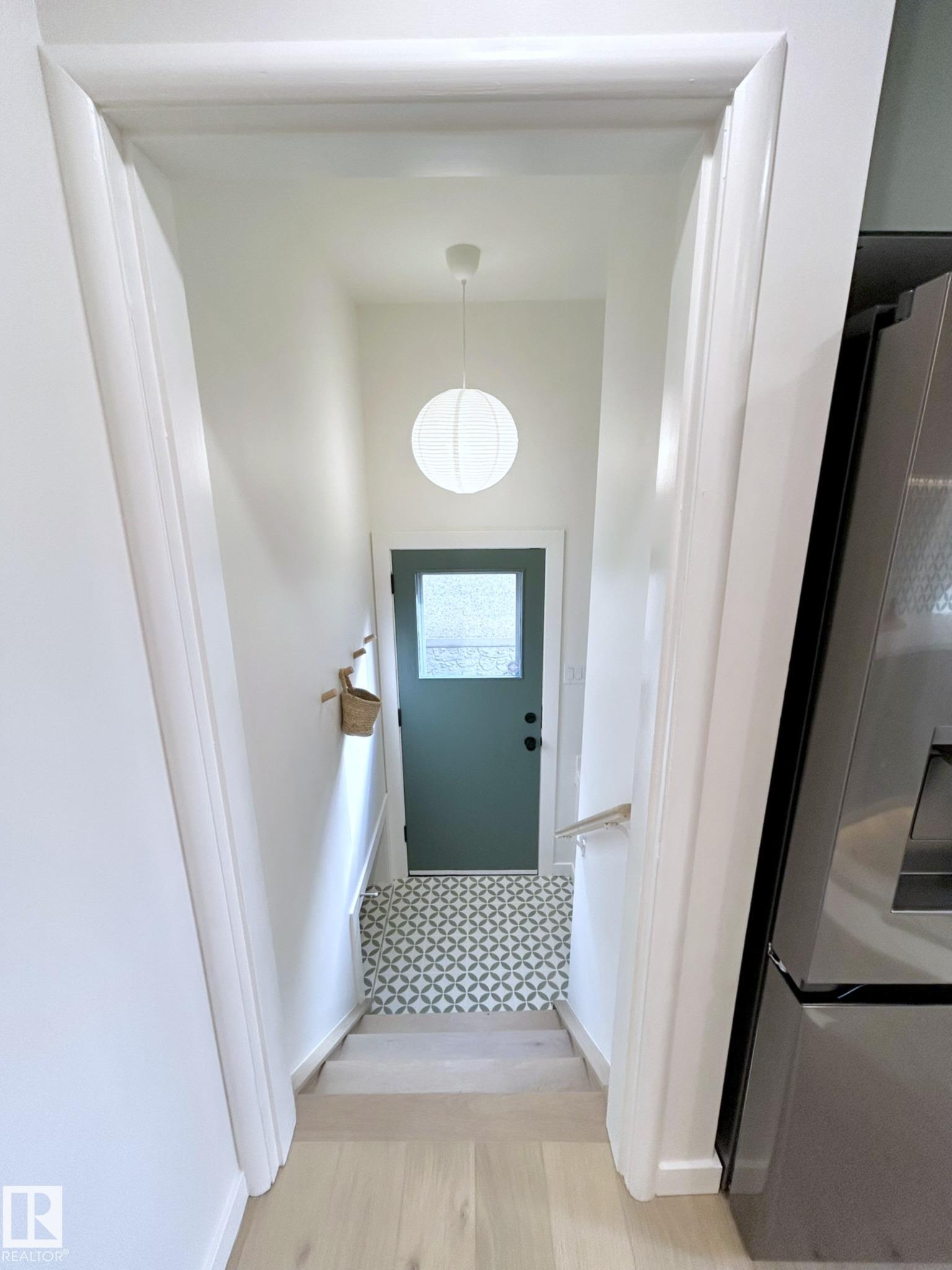 Photo 31 at 8516 64 Avenue NW, Argyll, Edmonton