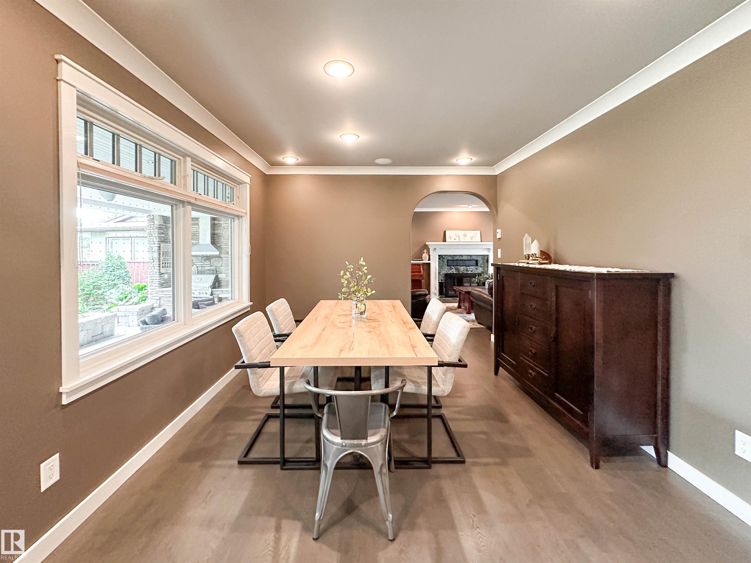 Photo 11 at 3 Laird Place, Lacombe Park, St. Albert