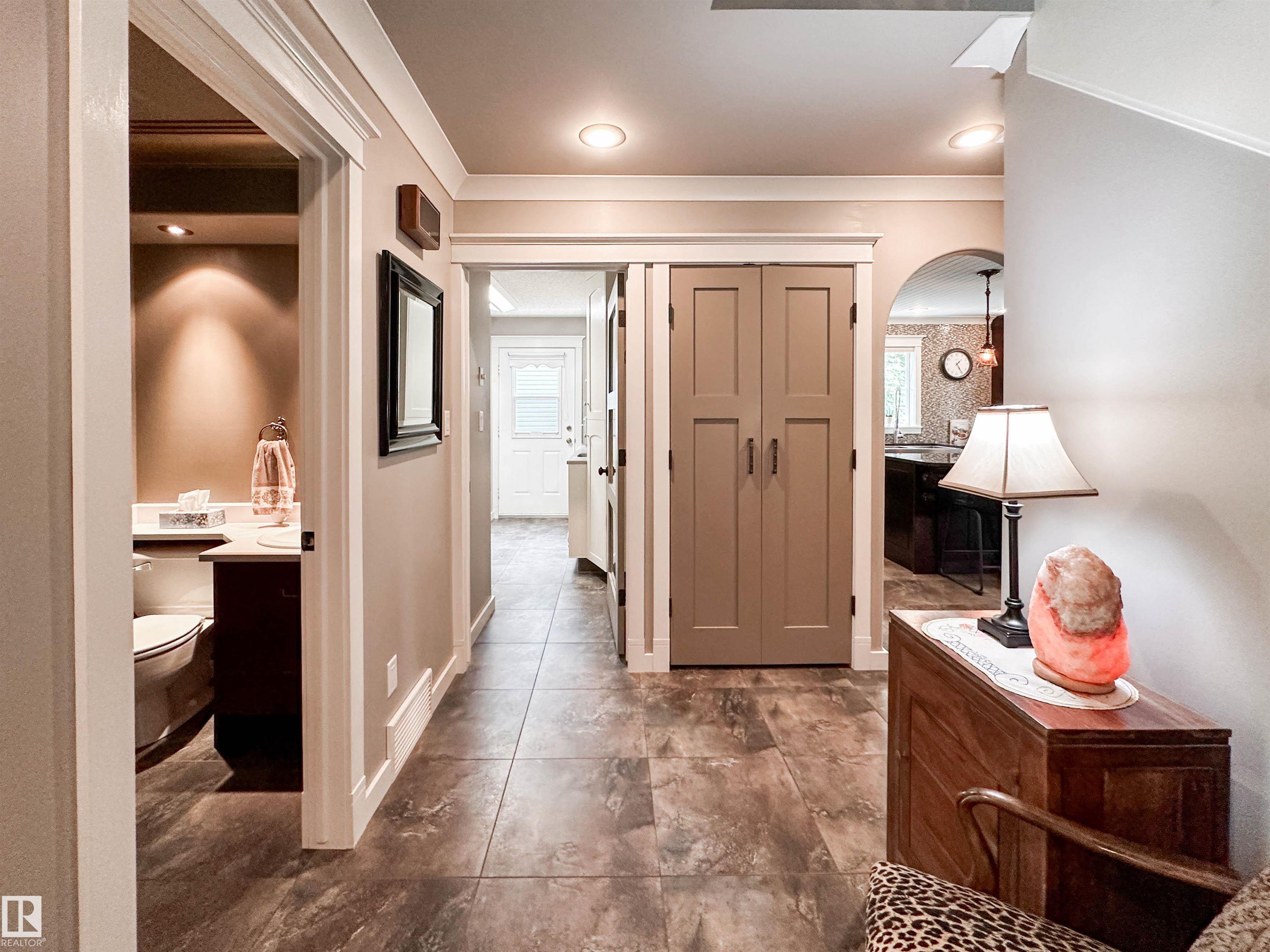 Photo 16 at 3 Laird Place, Lacombe Park, St. Albert