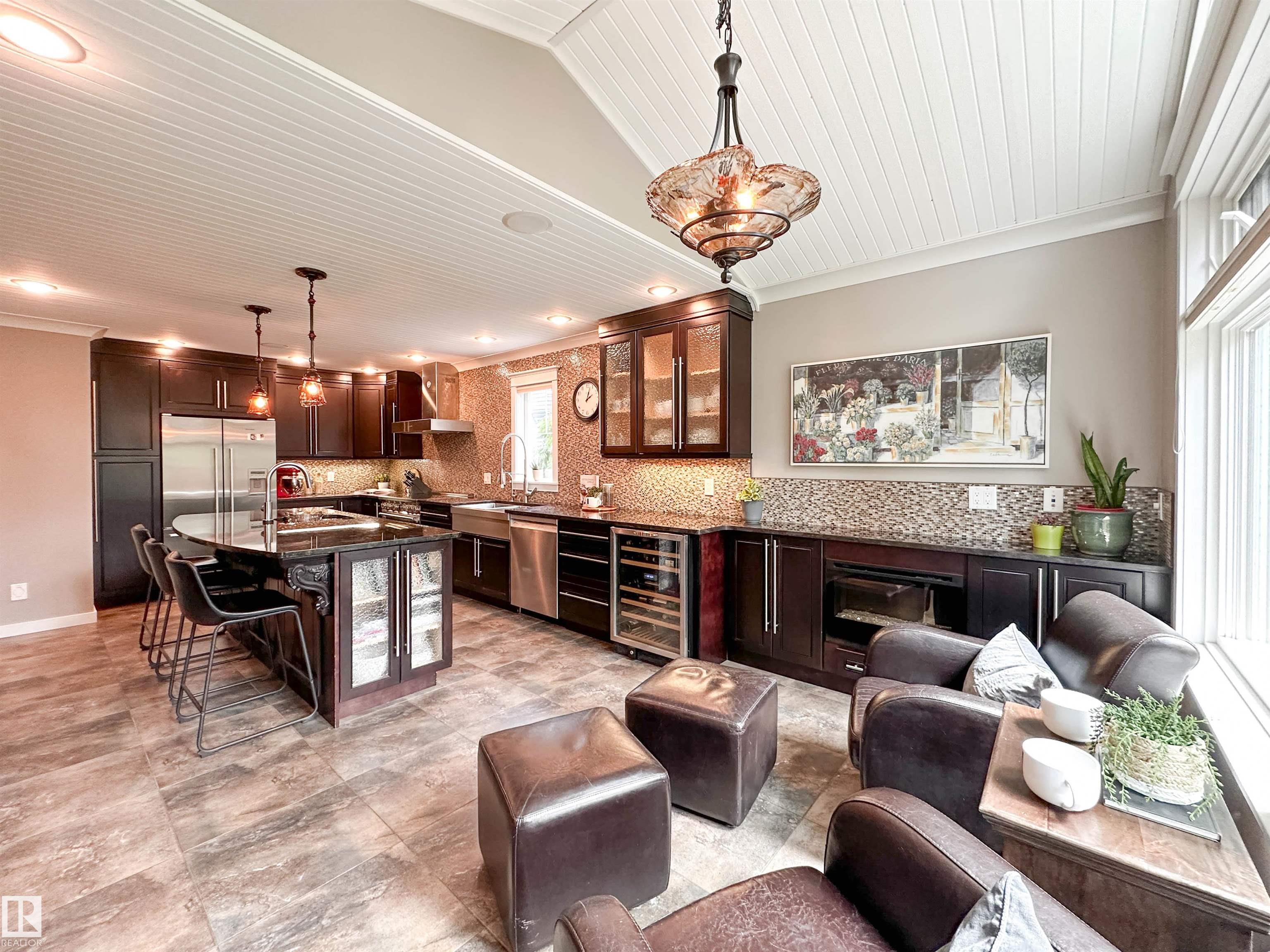 Photo 6 at 3 Laird Place, Lacombe Park, St. Albert