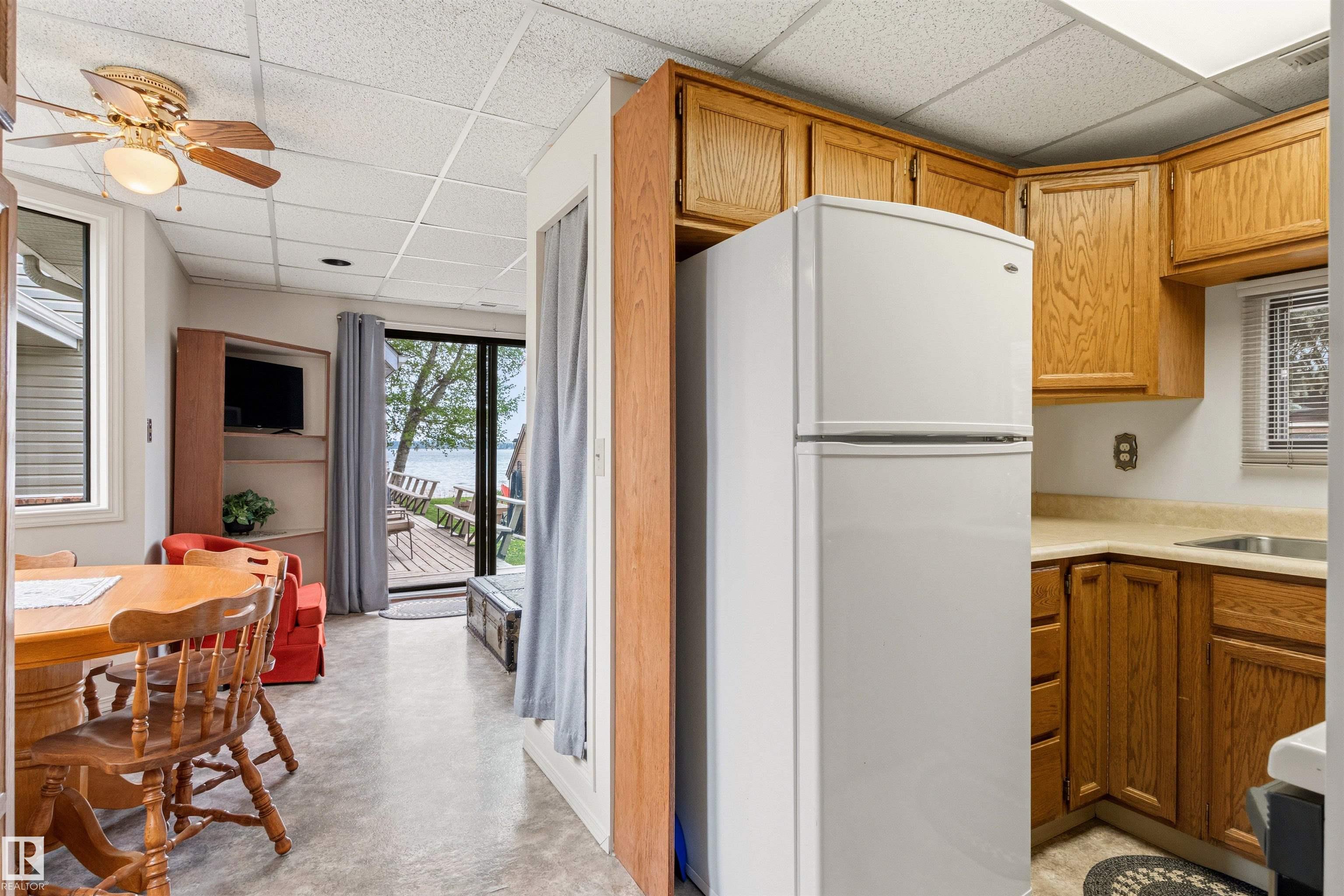 Photo 42 at 597 1 Avenue N, Seba Beach, Rural Parkland County