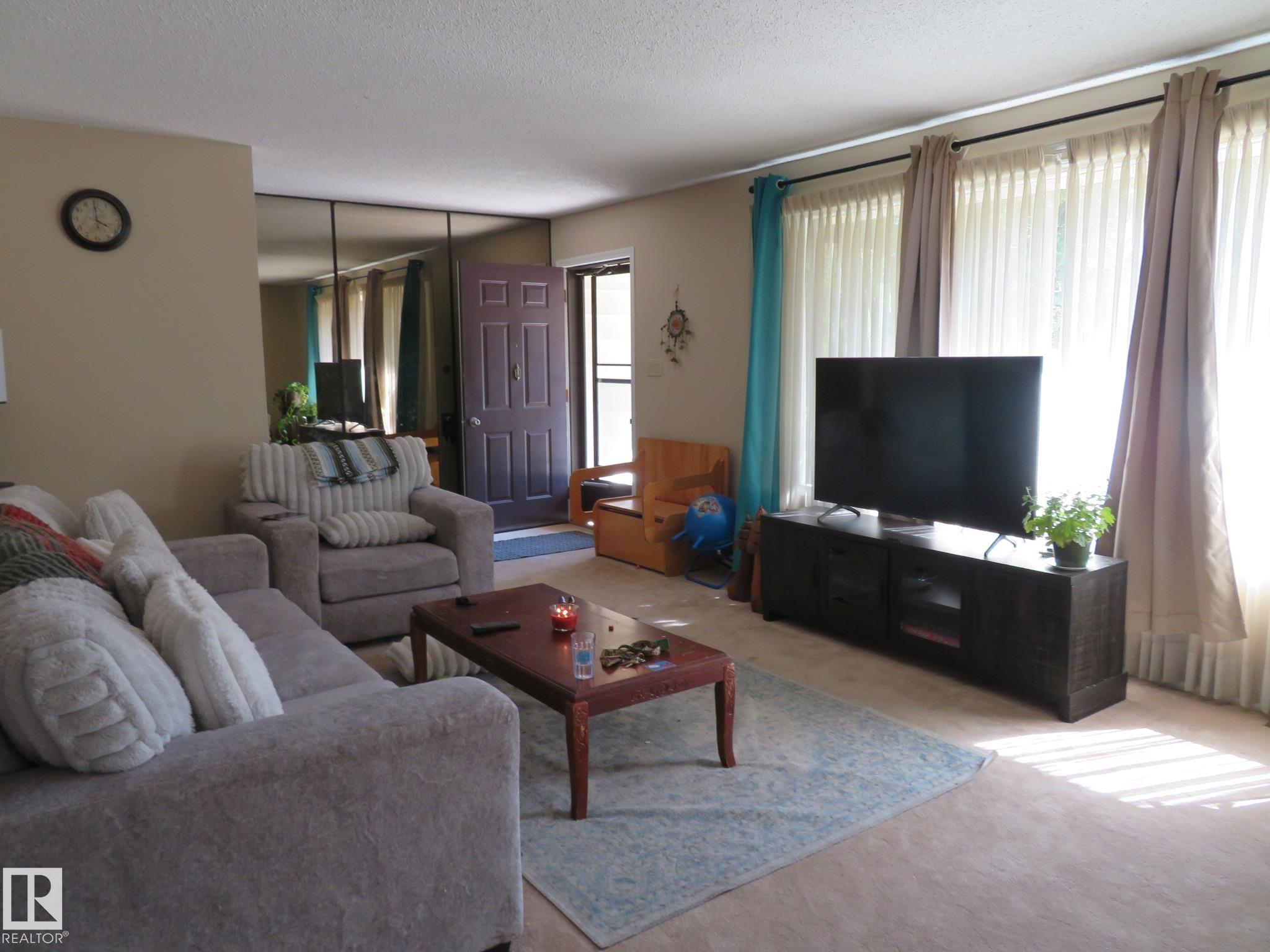 Photo 21 at 10720 57 Avenue NW, Pleasantview, Edmonton