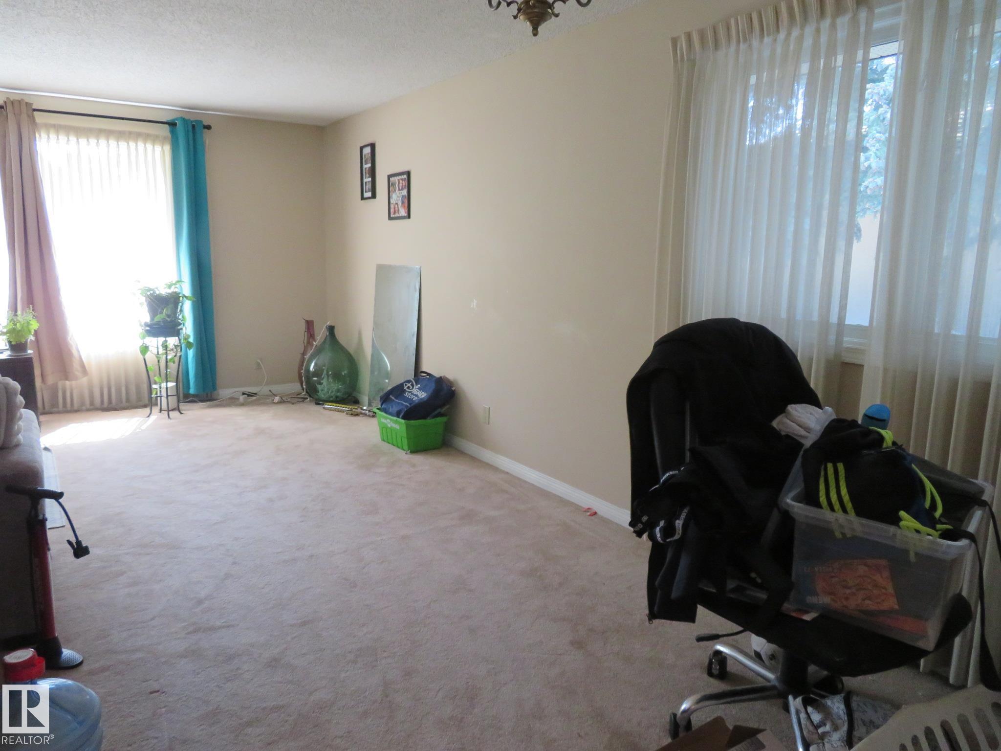 Photo 27 at 10720 57 Avenue NW, Pleasantview, Edmonton