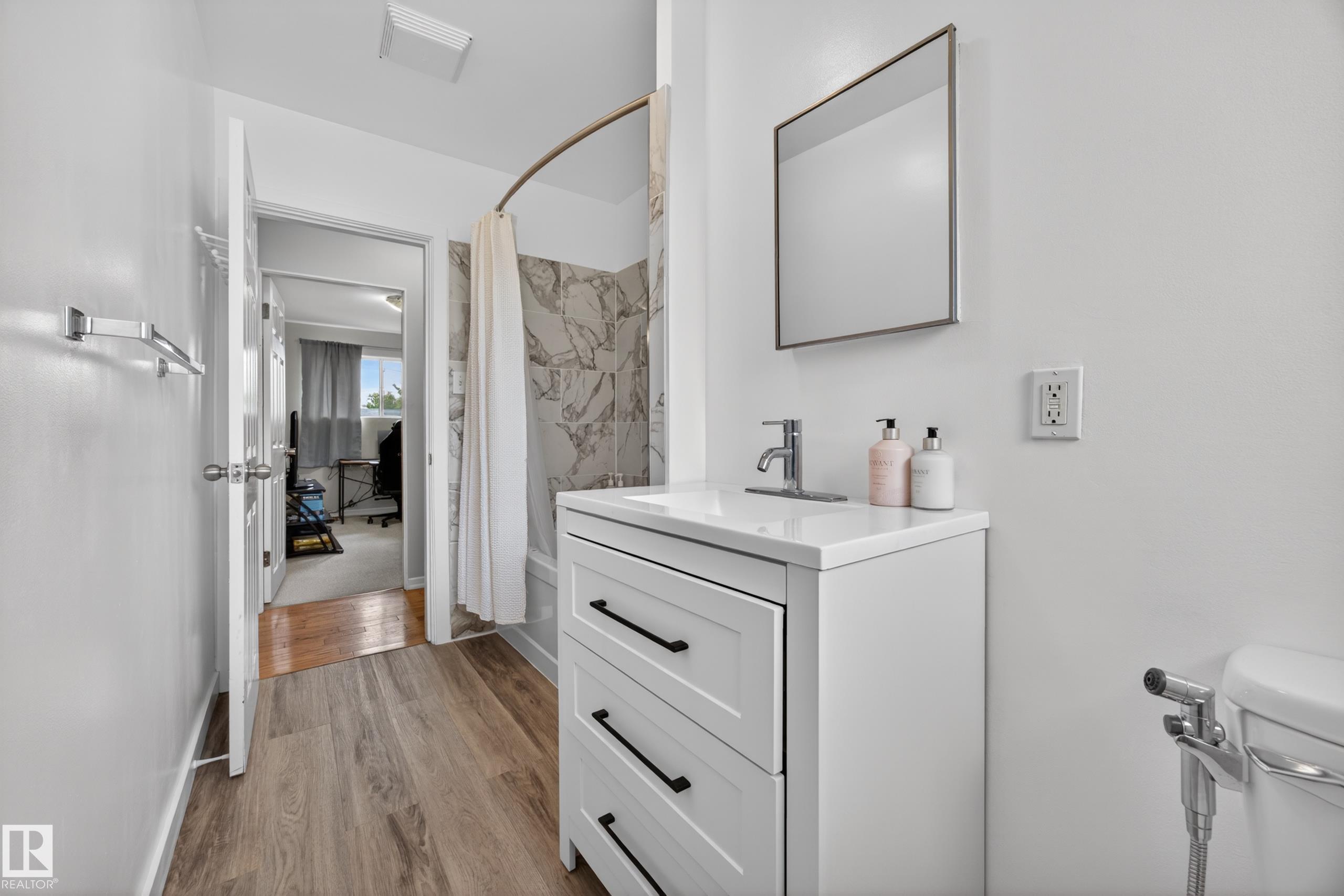 Photo 23 at 5216 104a Street NW, Pleasantview, Edmonton