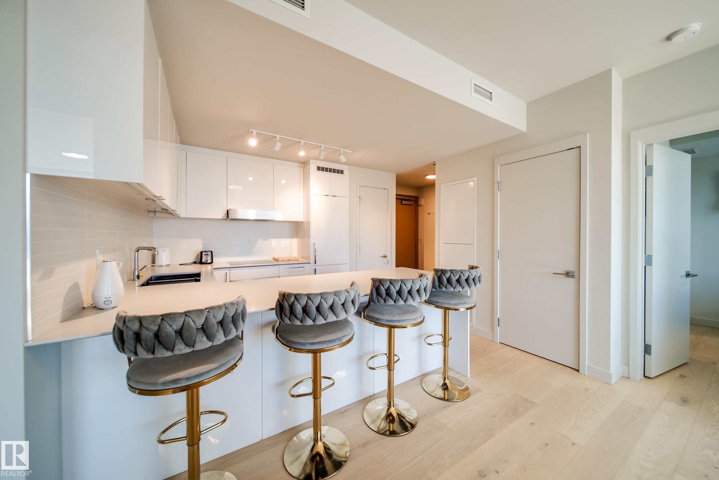 3505 - 10360 102 Street NW, Downtown, Edmonton