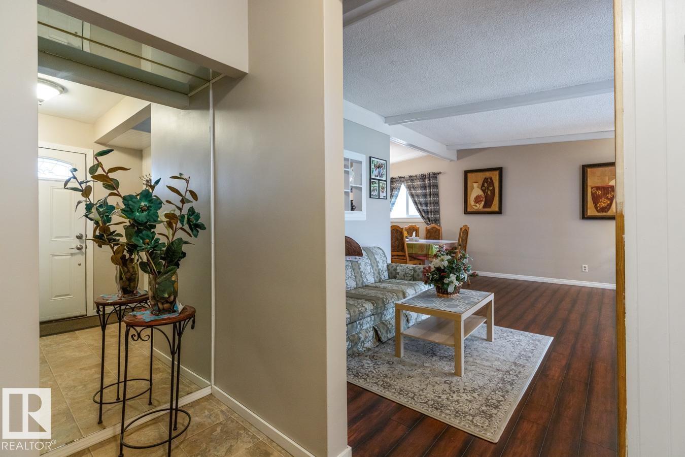 6303 89 Avenue NW, Kenilworth, Edmonton