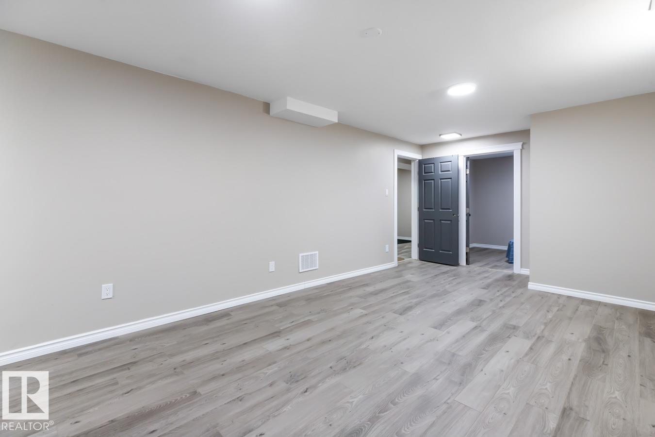 Photo 27 at 6303 89 Avenue NW, Kenilworth, Edmonton