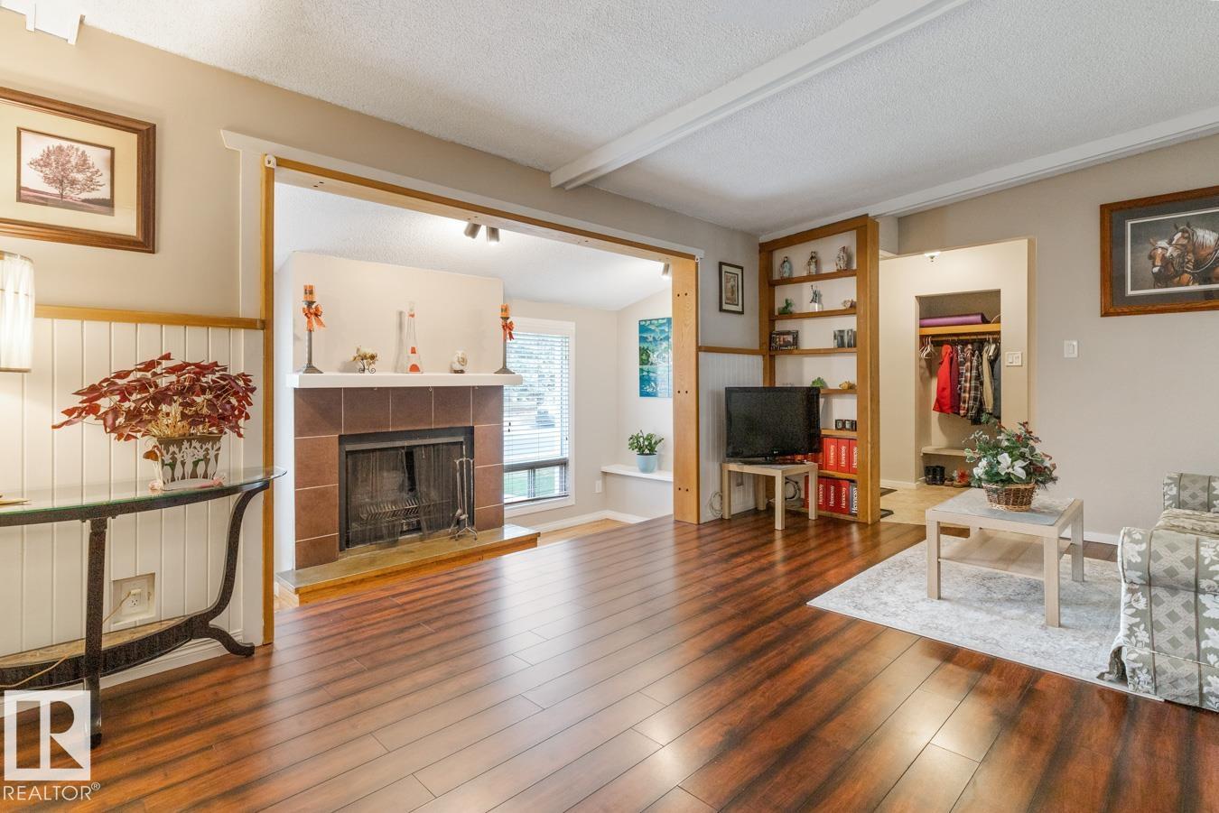 6303 89 Avenue NW, Kenilworth, Edmonton