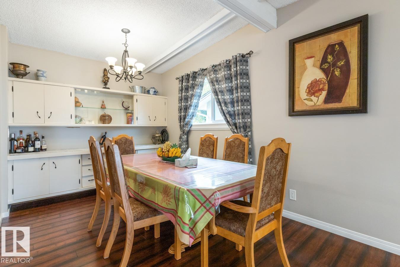 Photo 7 at 6303 89 Avenue NW, Kenilworth, Edmonton