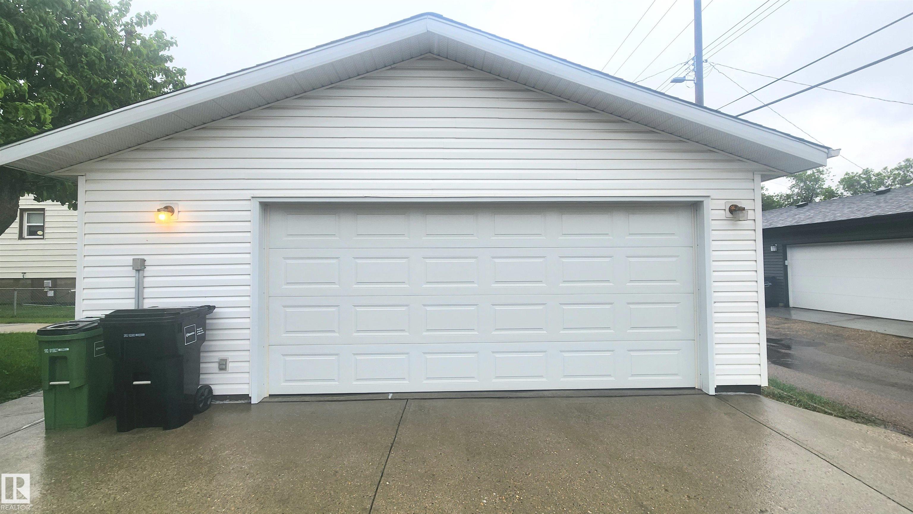 8824 90 Street NW, Bonnie Doon, Edmonton