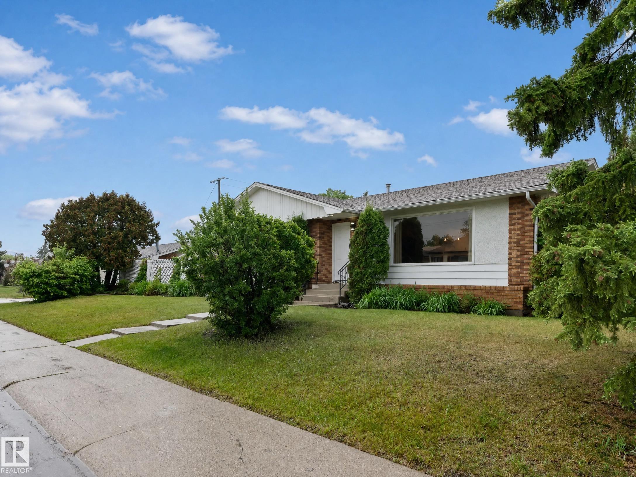 8603 73 Street NW, Kenilworth, Edmonton