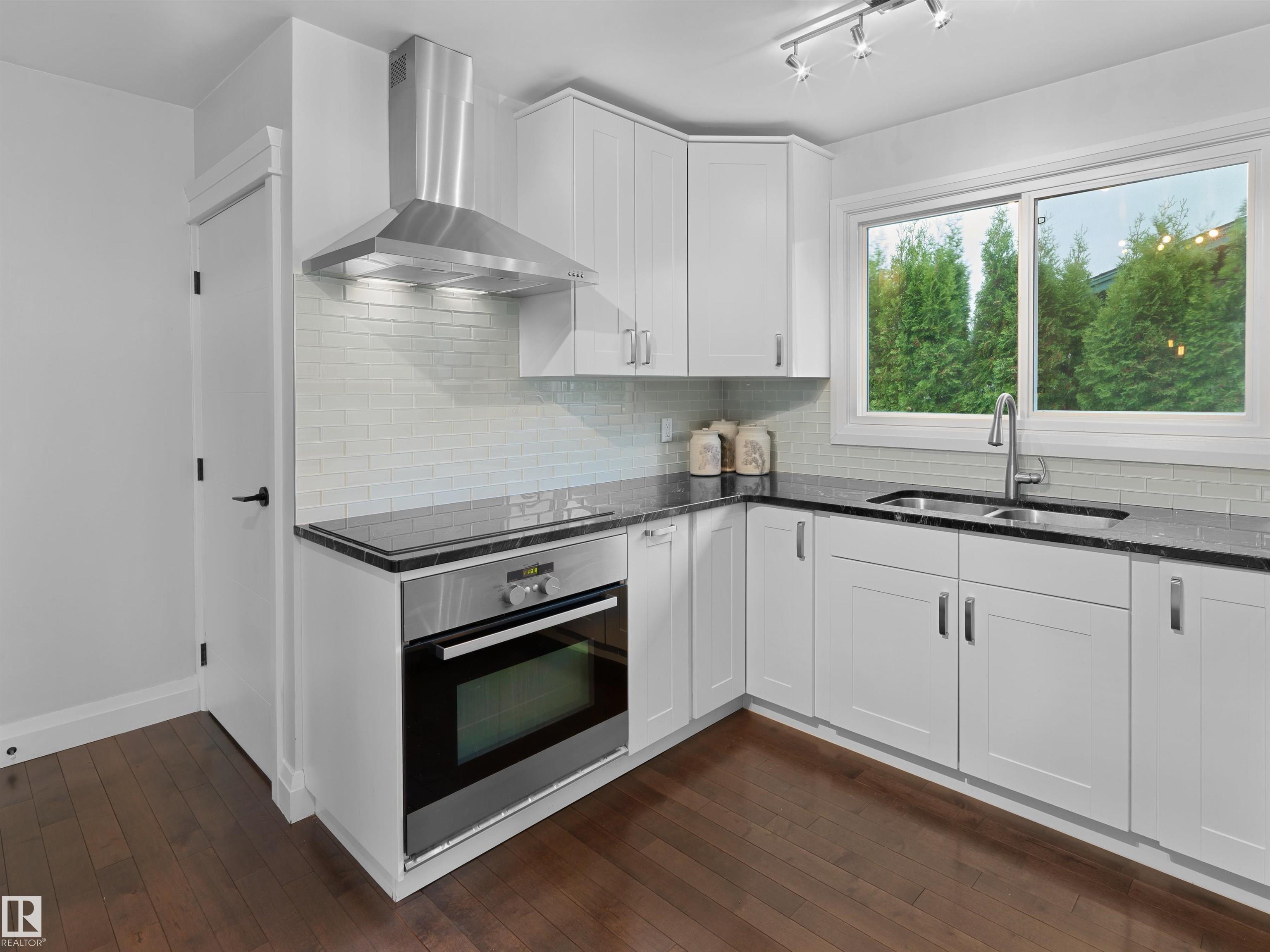 Photo 11 at 8603 73 Street NW, Kenilworth, Edmonton