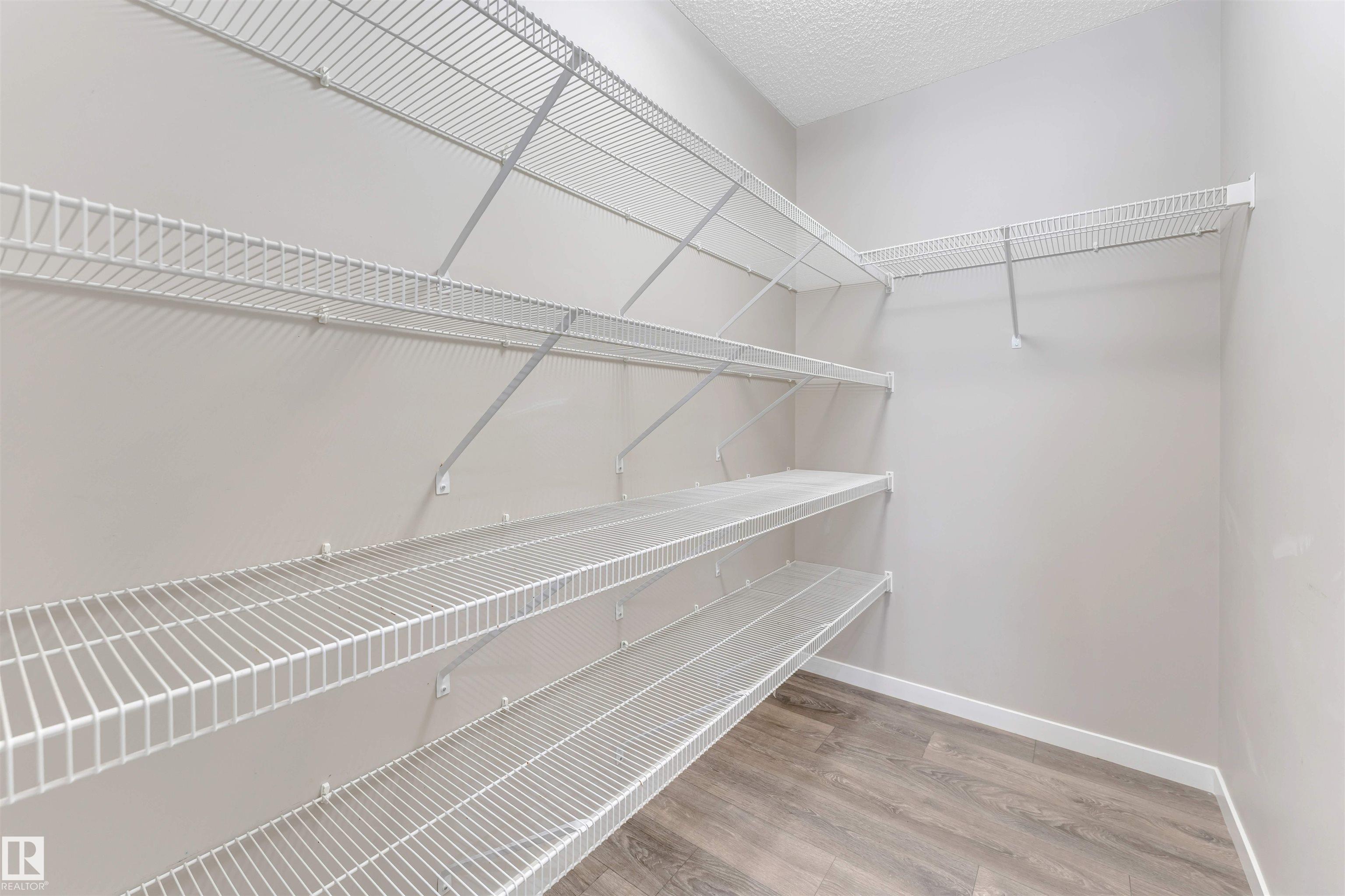 Photo 7 at 1217 29 Street NW, Laurel, Edmonton