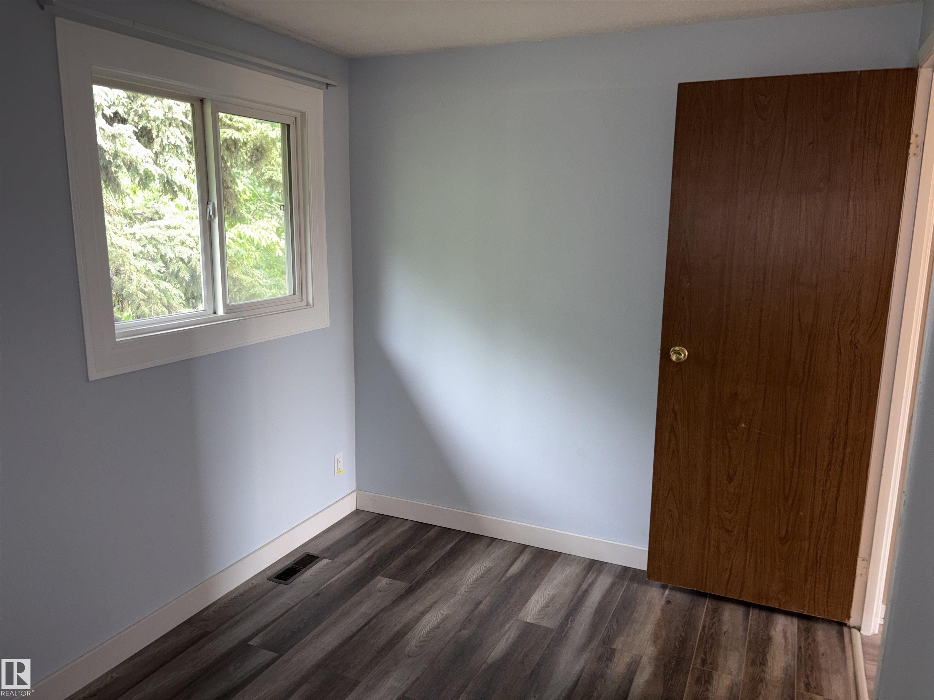 Photo 12 at 167 Ridgewood, Braeside, St. Albert