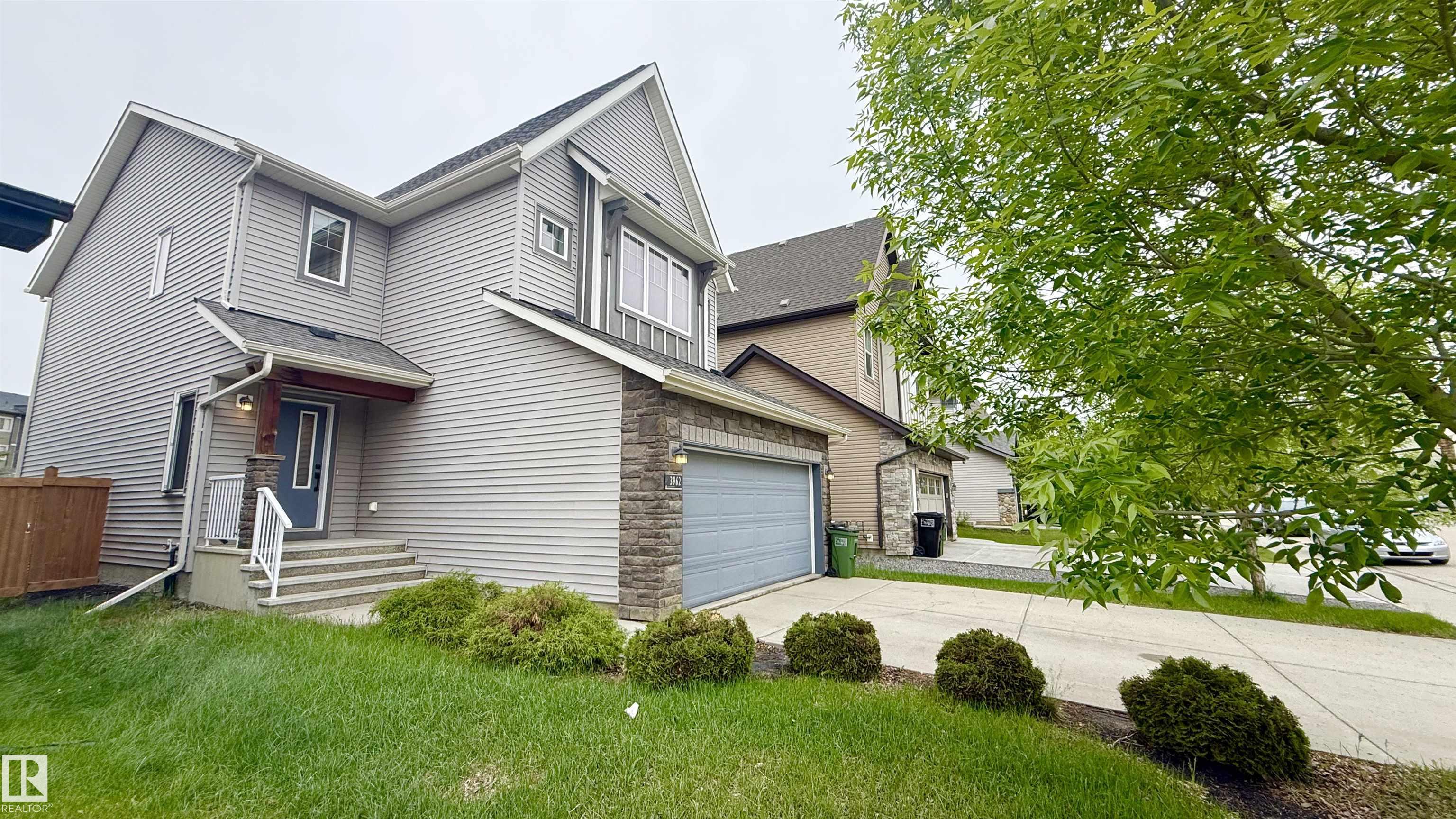 3962 Claxton Loop SW, Chappelle Area, Edmonton