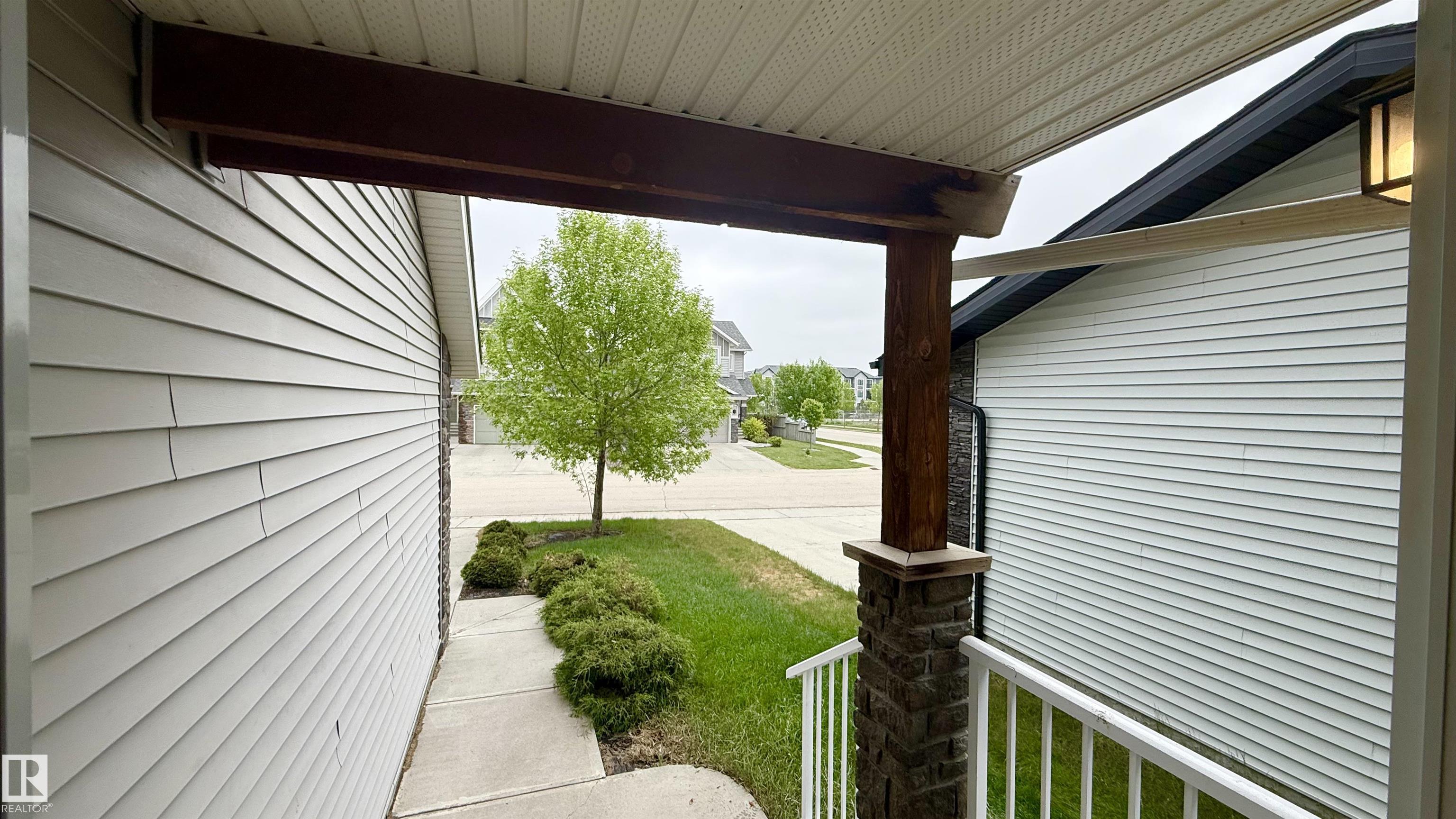3962 Claxton Loop SW, Chappelle Area, Edmonton