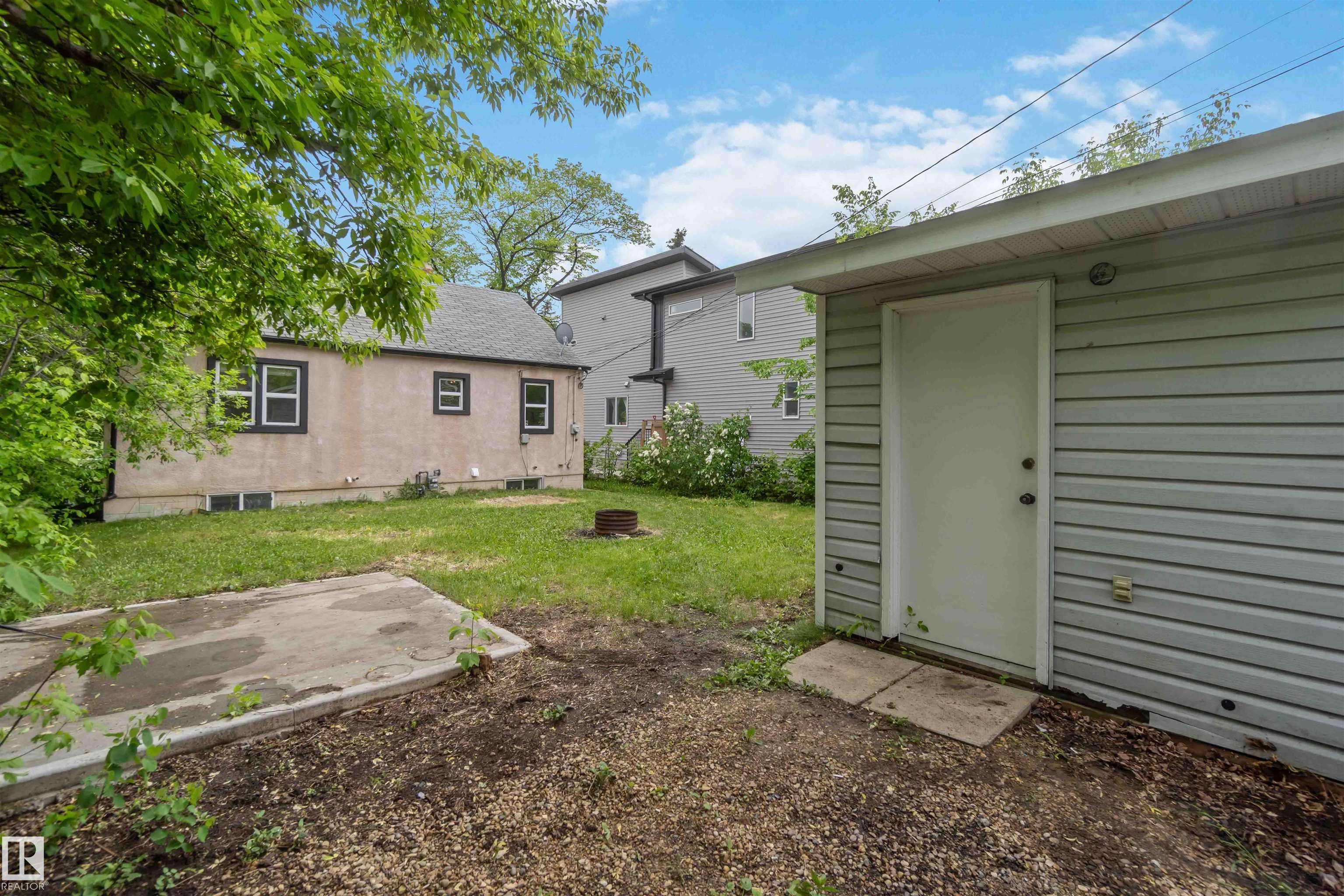 Photo 41 at 11842 93 Street NW, Alberta Avenue, Edmonton