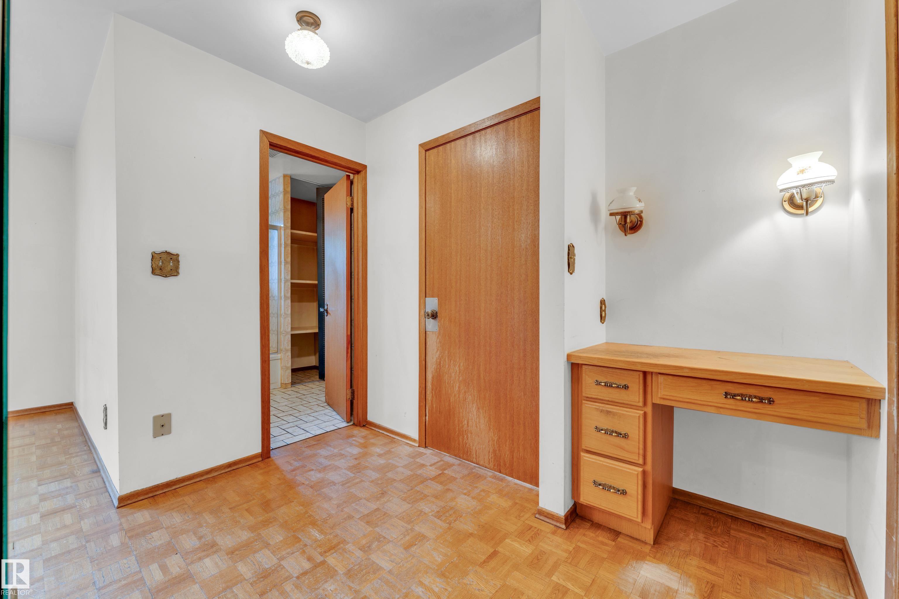 Photo 32 at 10819 54 Avenue NW, Pleasantview, Edmonton