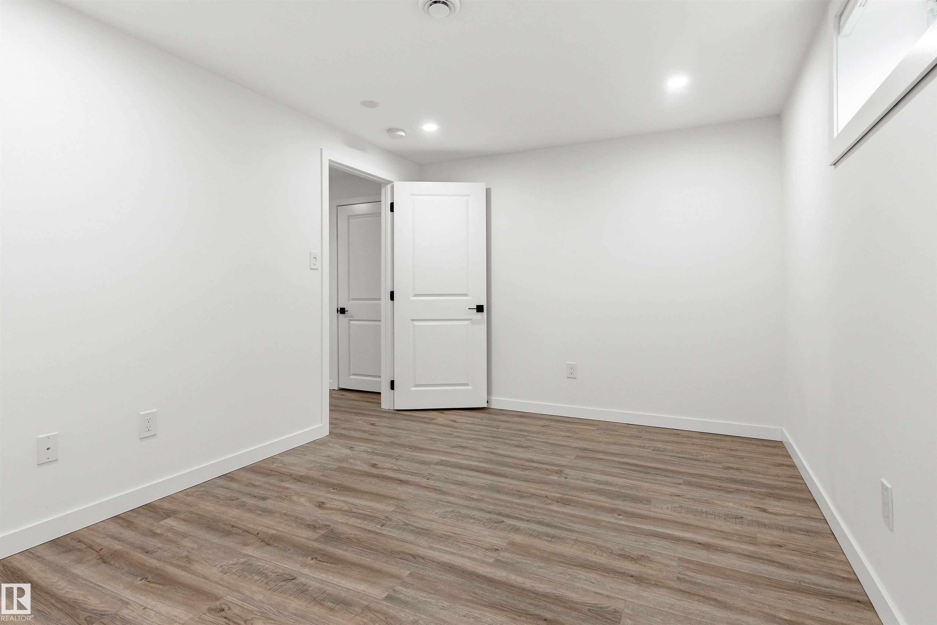 Photo 42 at 11135 49 Avenue NW, Malmo Plains, Edmonton