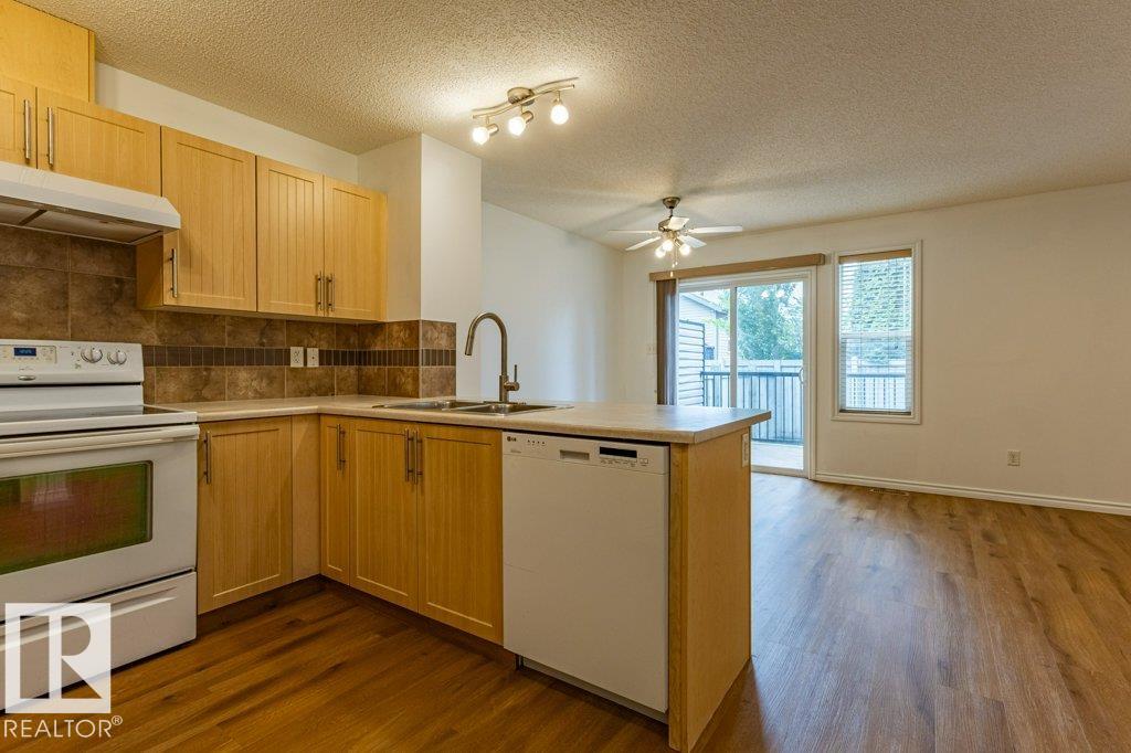 Photo 8 at 10 - 6835 Speaker Vista NW, South Terwillegar, Edmonton