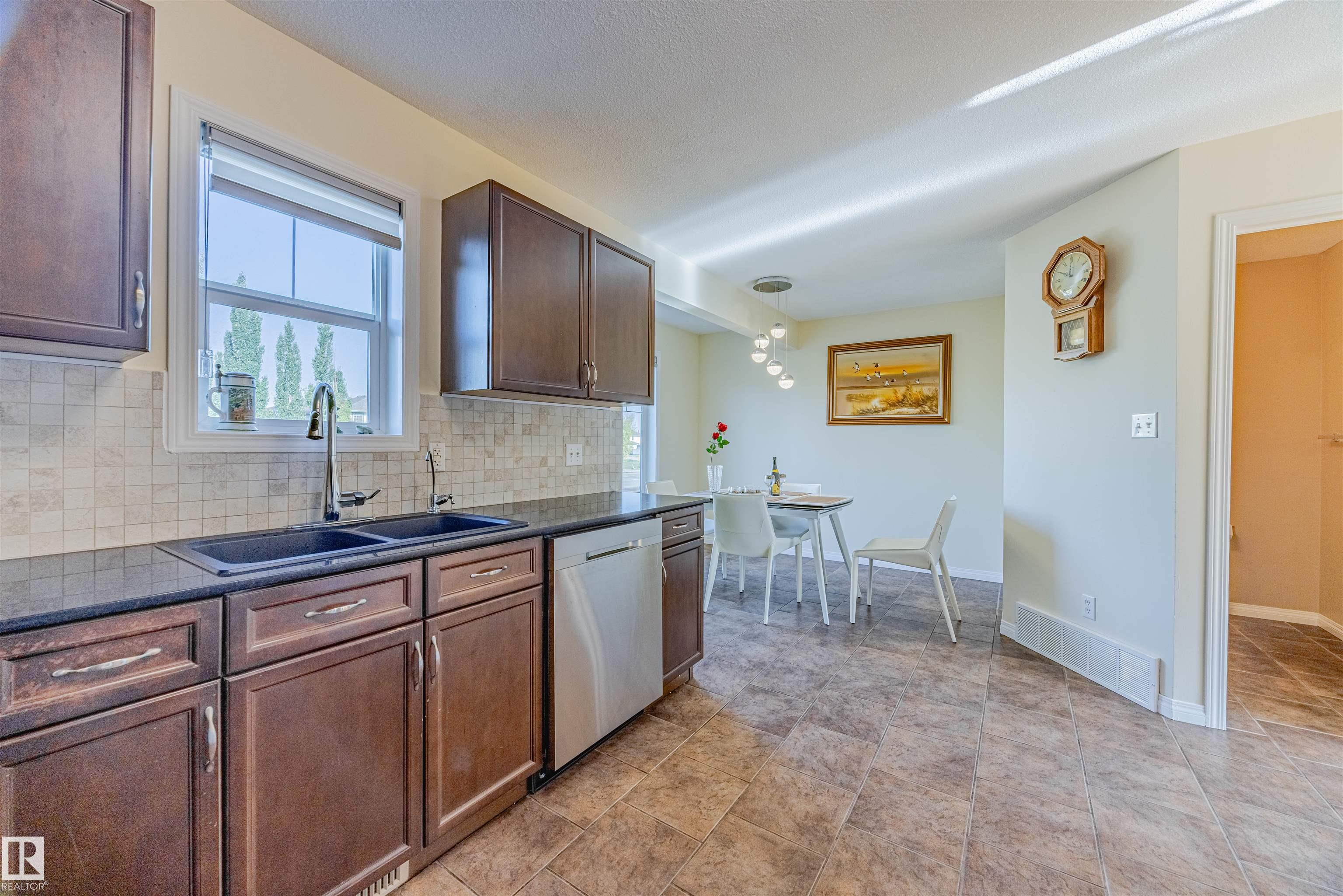 Photo 15 at 405 - 178 Bridgeport Boulevard, Bridgeport, Leduc