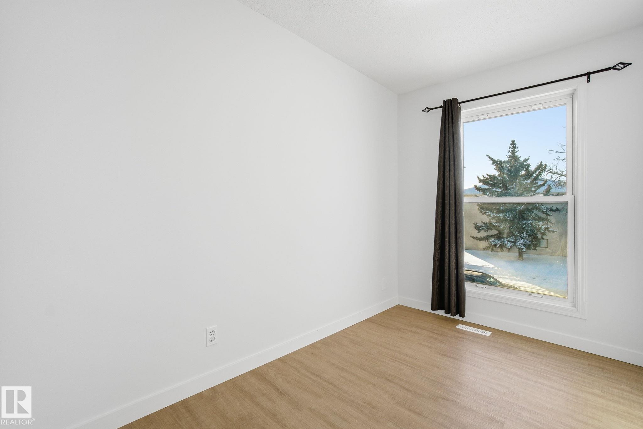 Photo 30 at 5538 145 Avenue NW, Casselman, Edmonton