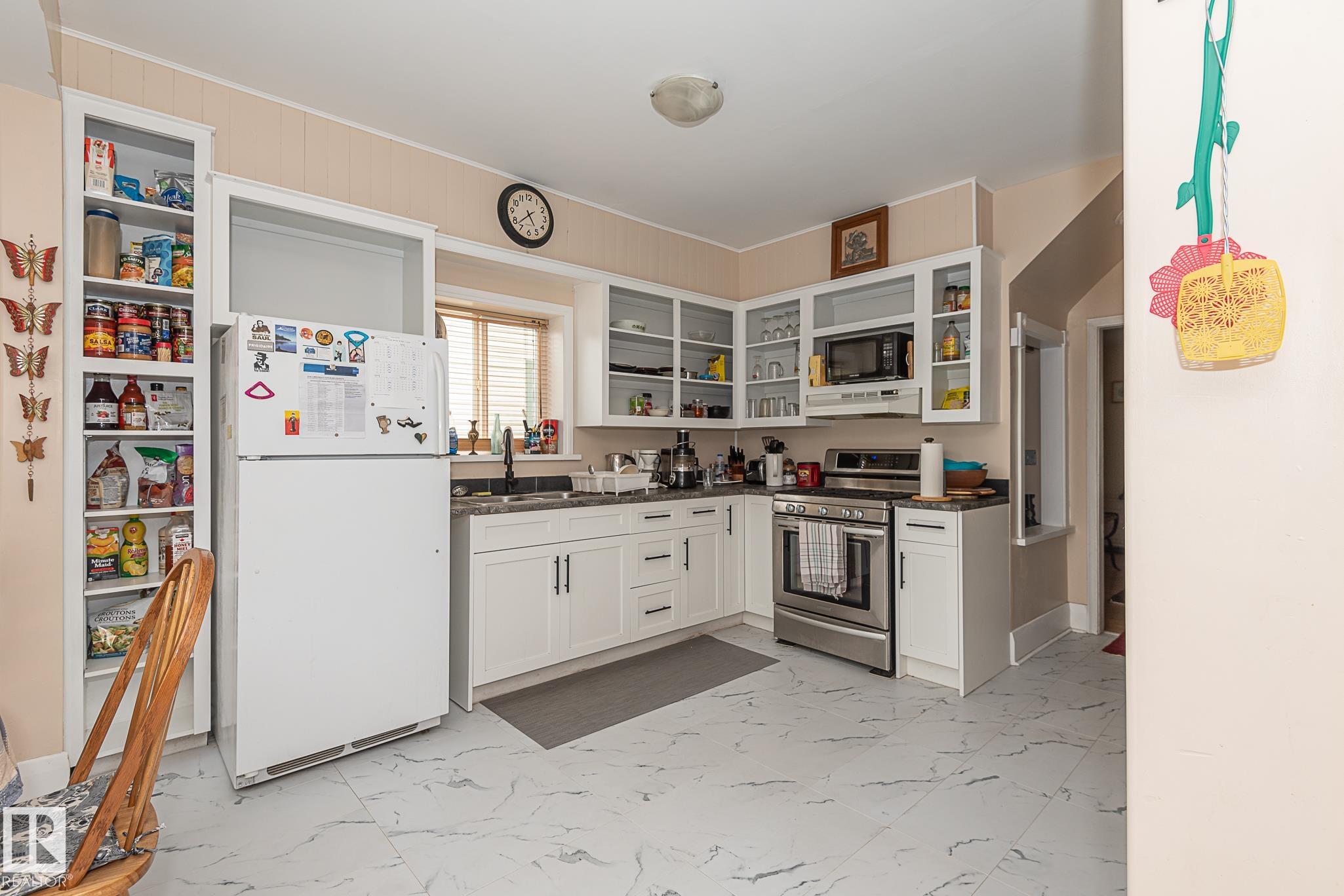 Photo 11 at 9623 110a Avenue NW, Mccauley, Edmonton