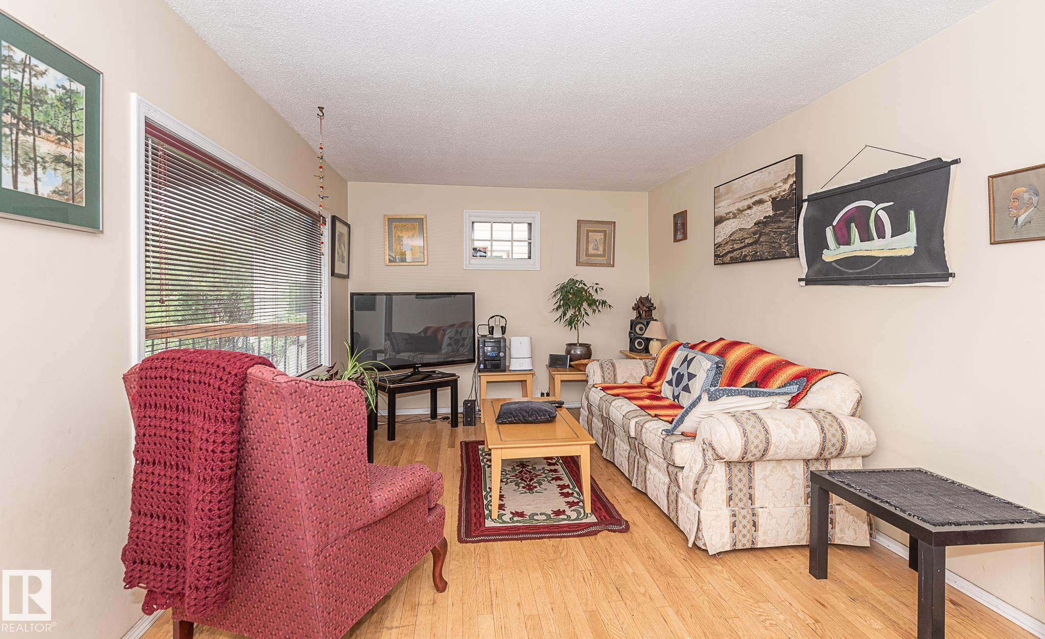 Photo 7 at 9623 110a Avenue NW, Mccauley, Edmonton