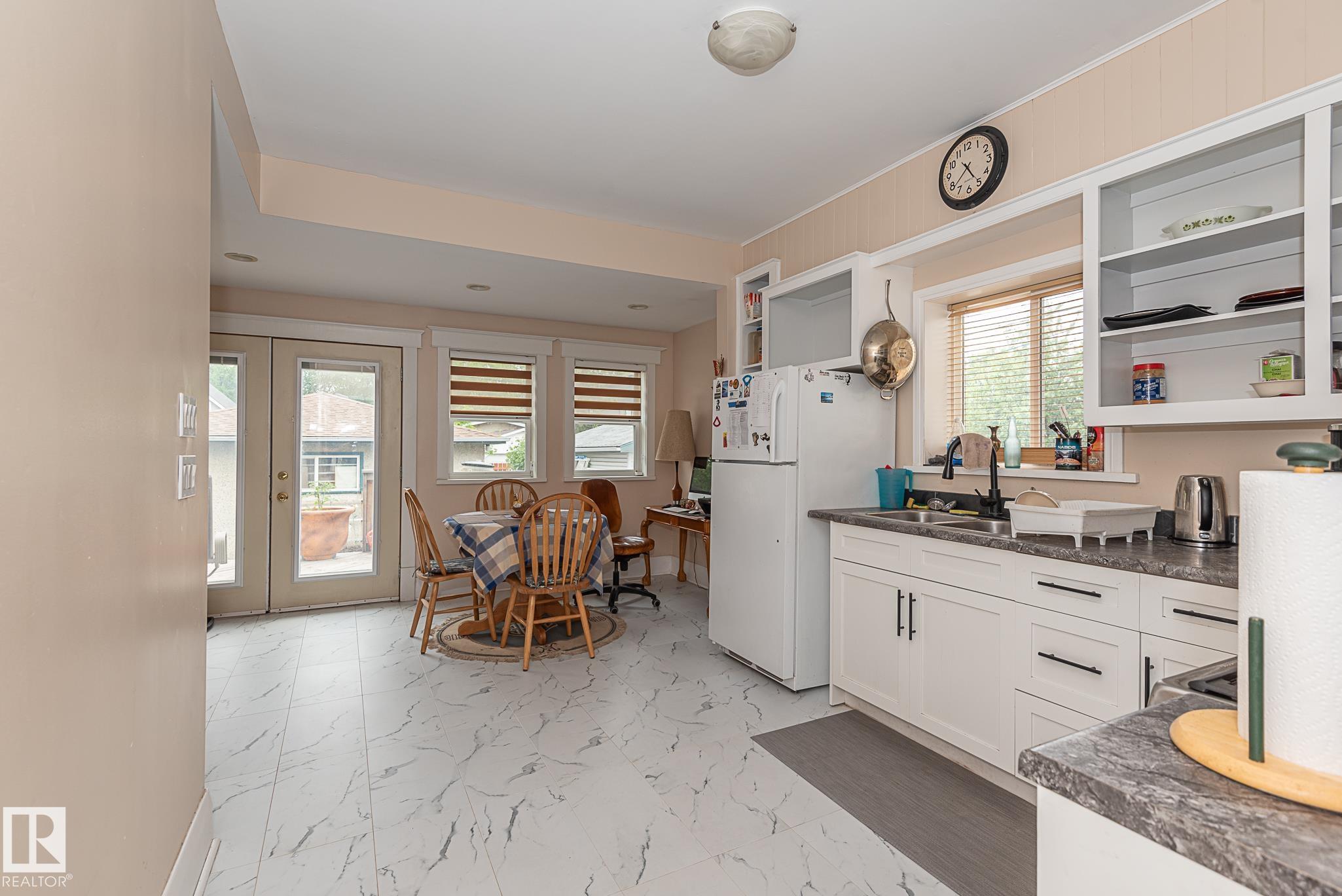 Photo 10 at 9623 110a Avenue NW, Mccauley, Edmonton