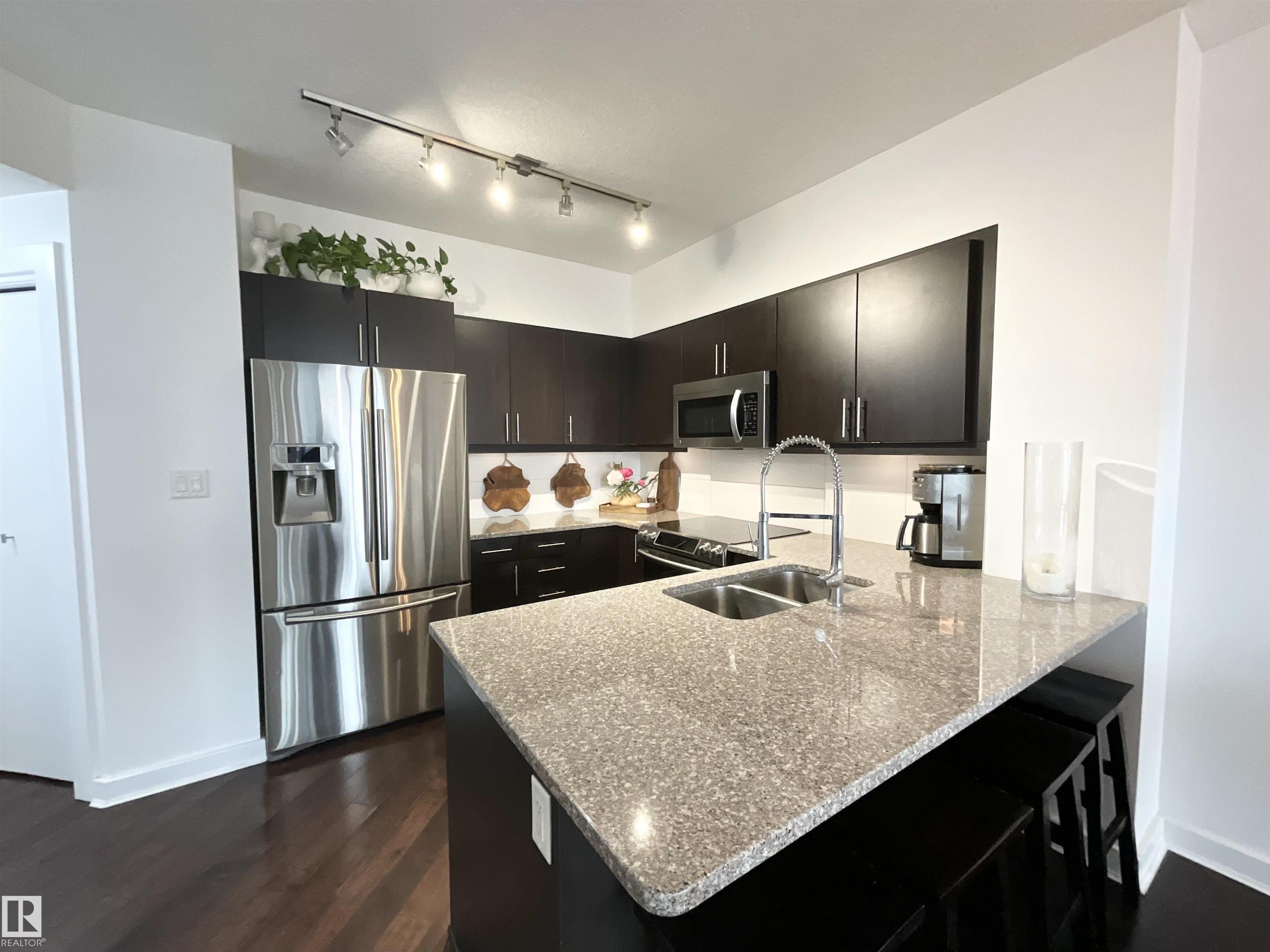 Photo 11 at 1504 - 10152 104 Street NW, Downtown, Edmonton