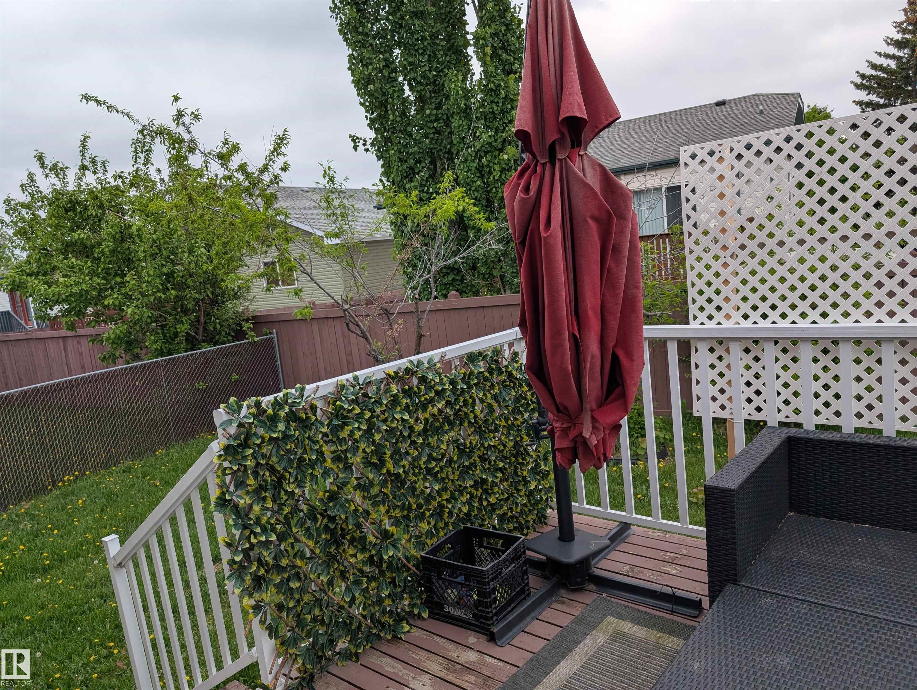 Photo 20 at 1113 Hermitage Road NW, Overlanders, Edmonton