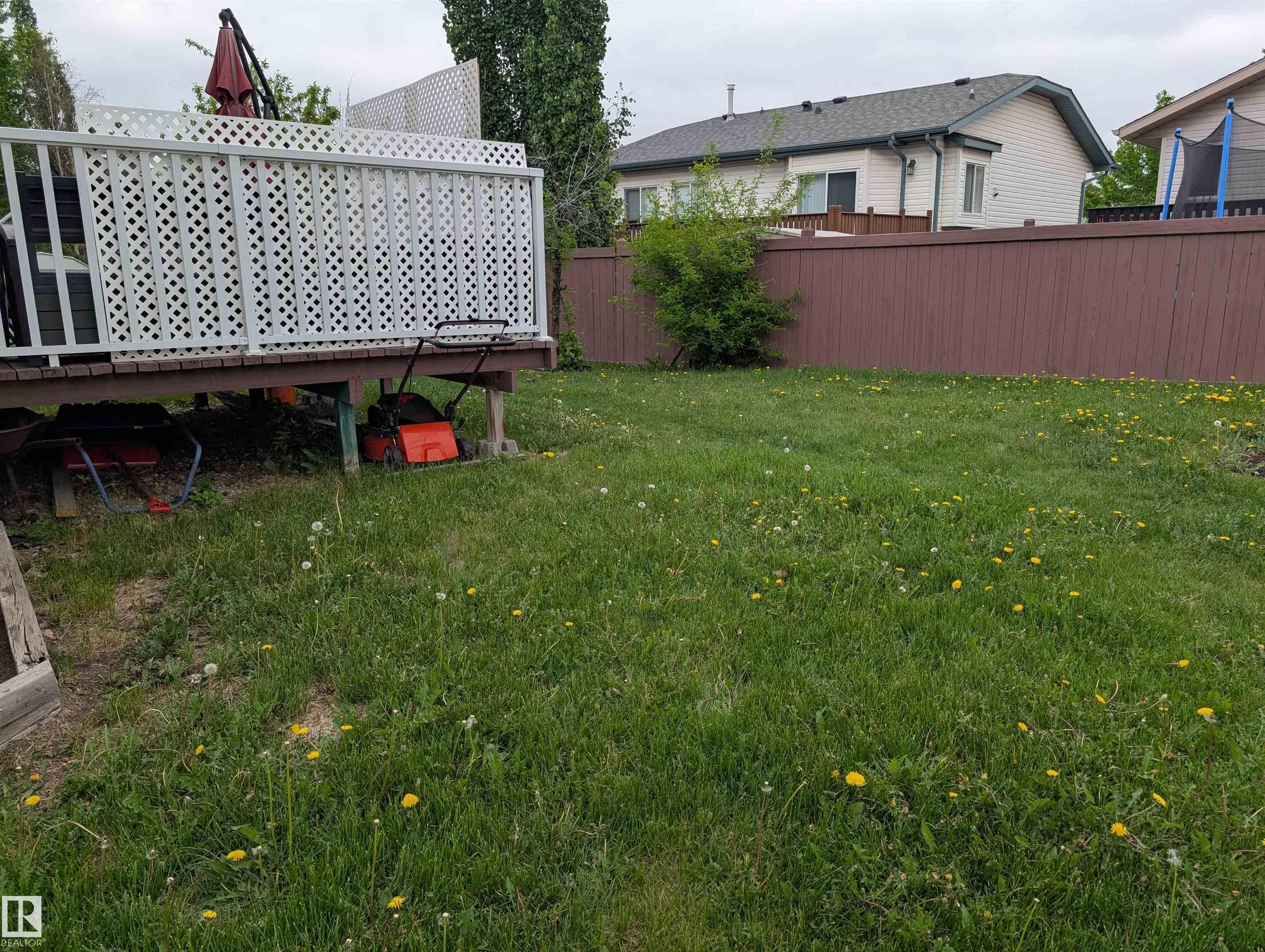 Photo 29 at 1113 Hermitage Road NW, Overlanders, Edmonton