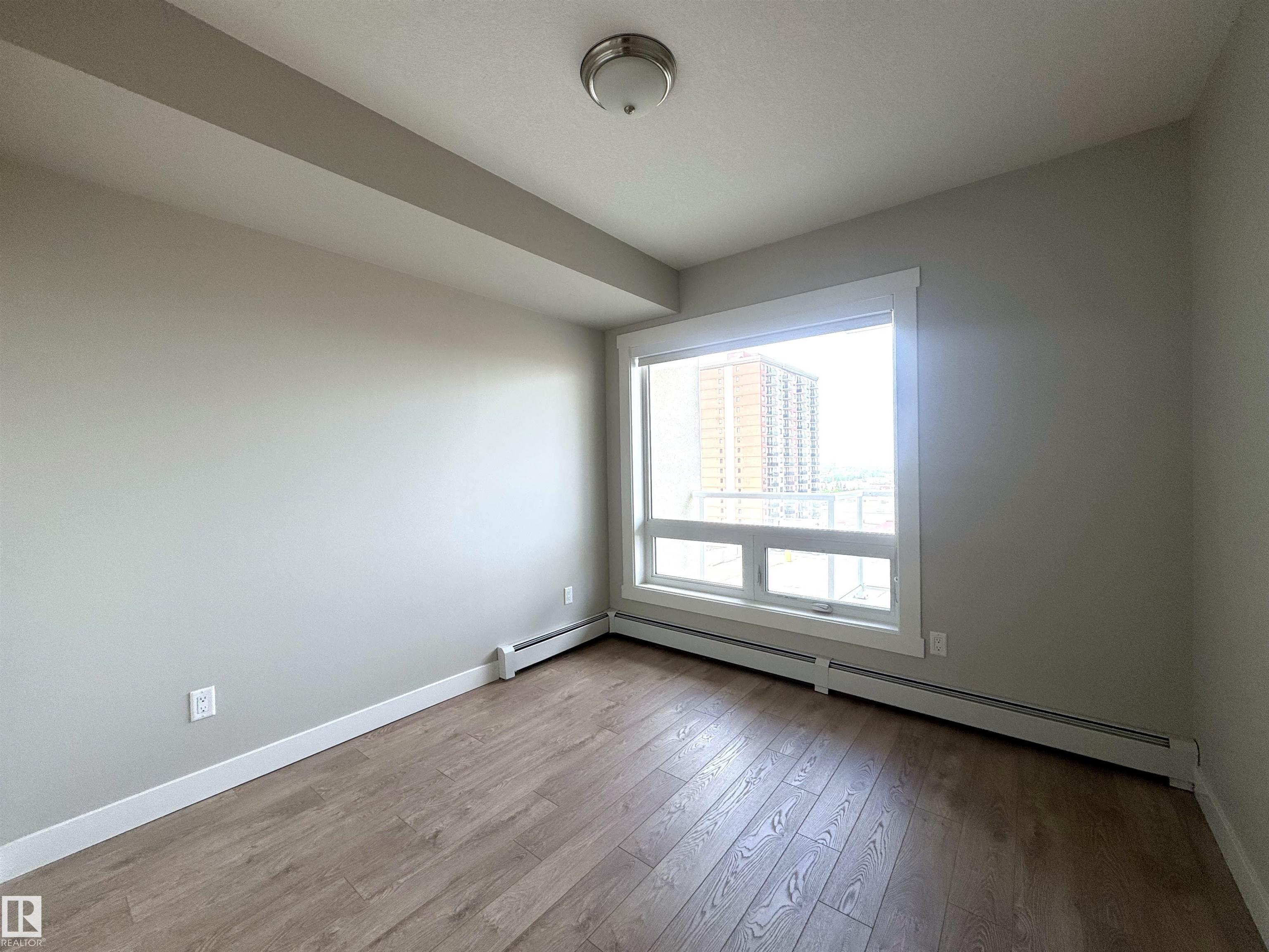 https://zimg.paragon.ice.com/ParagonImages/Property/PM/RAE/225404761/11/0/0/071943287cb36c8c30f1eb9e21e69bdd/1/6c022fbac31e8c00d8a76b5930738877/225404761-1dd41fc0-fdf3-44e1-b9b2-ab2f210f3e01.JPG