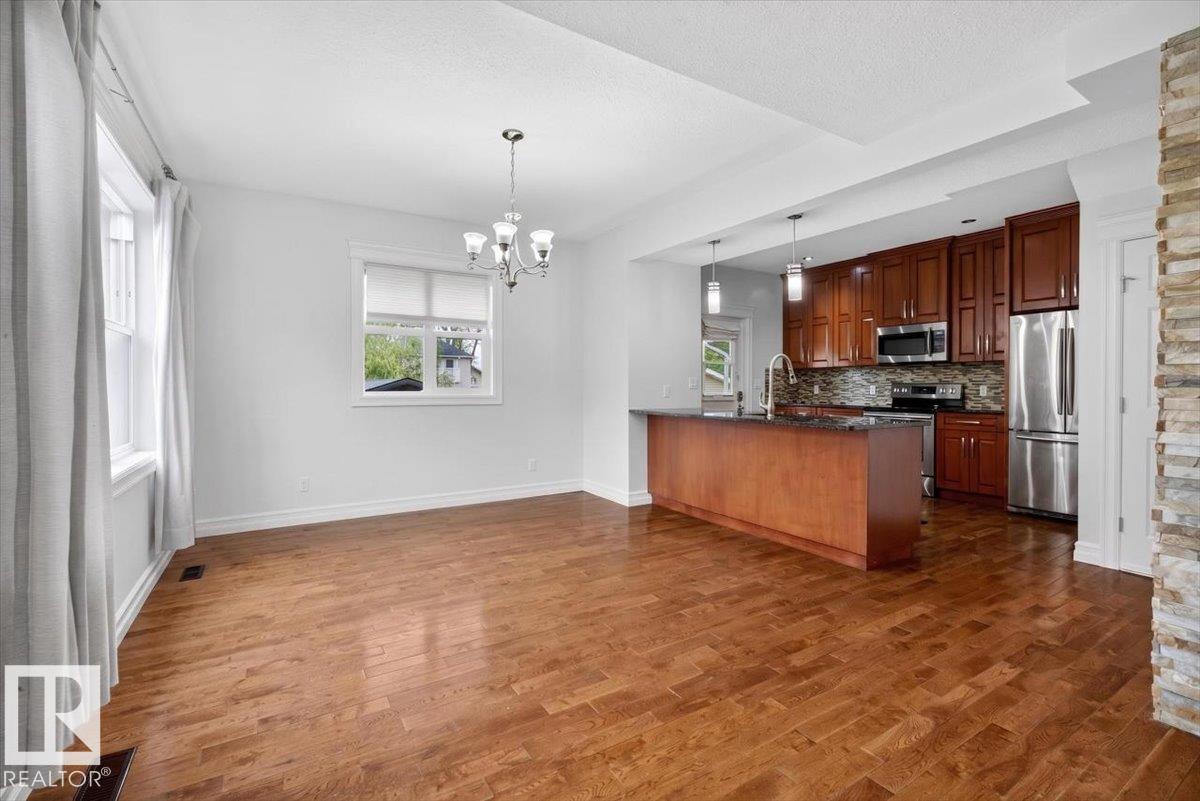 Photo 12 at 10958 88 Avenue NW, Garneau, Edmonton