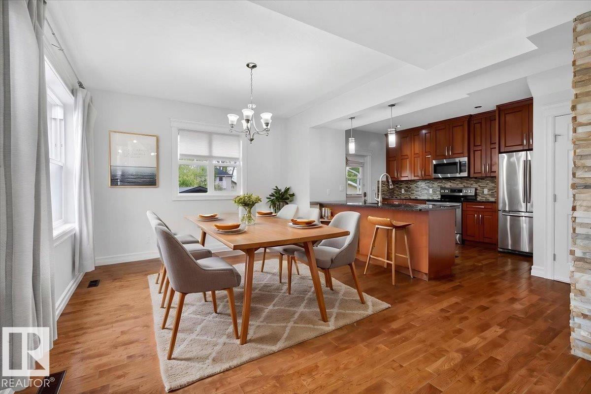 Photo 13 at 10958 88 Avenue NW, Garneau, Edmonton