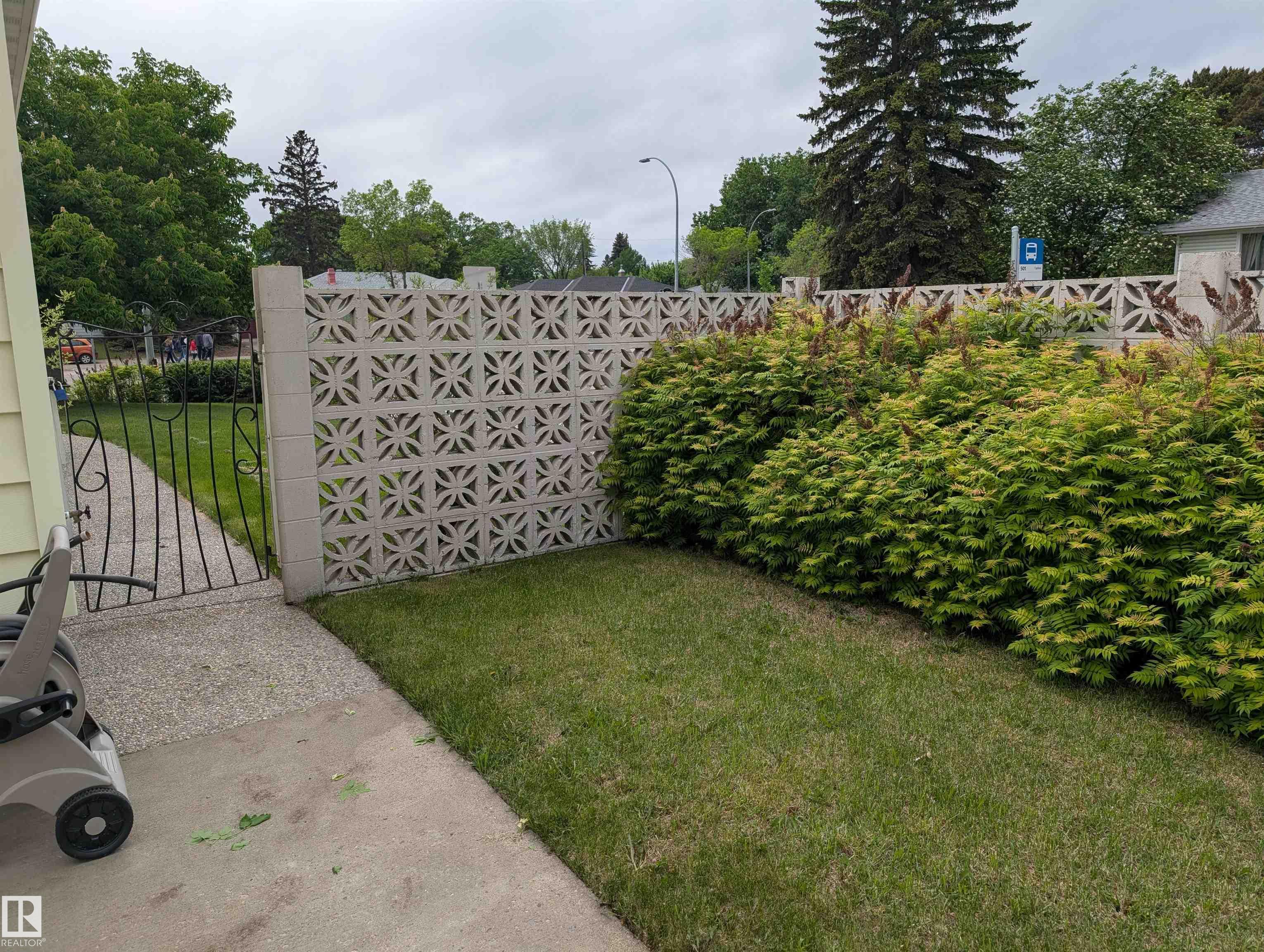 Photo 17 at 9443 75 Street NW, Ottewell, Edmonton