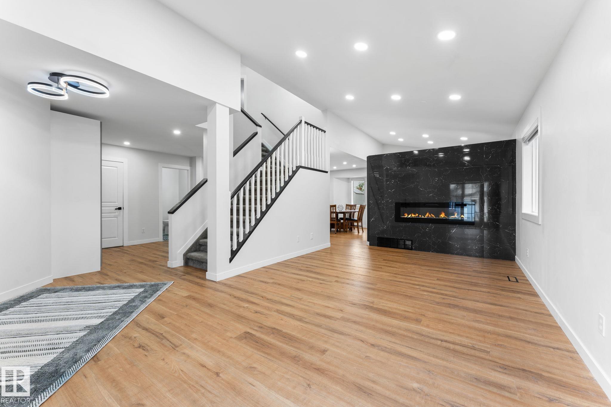 Photo 7 at 362 Blackburn Drive SW, Blackburne, Edmonton