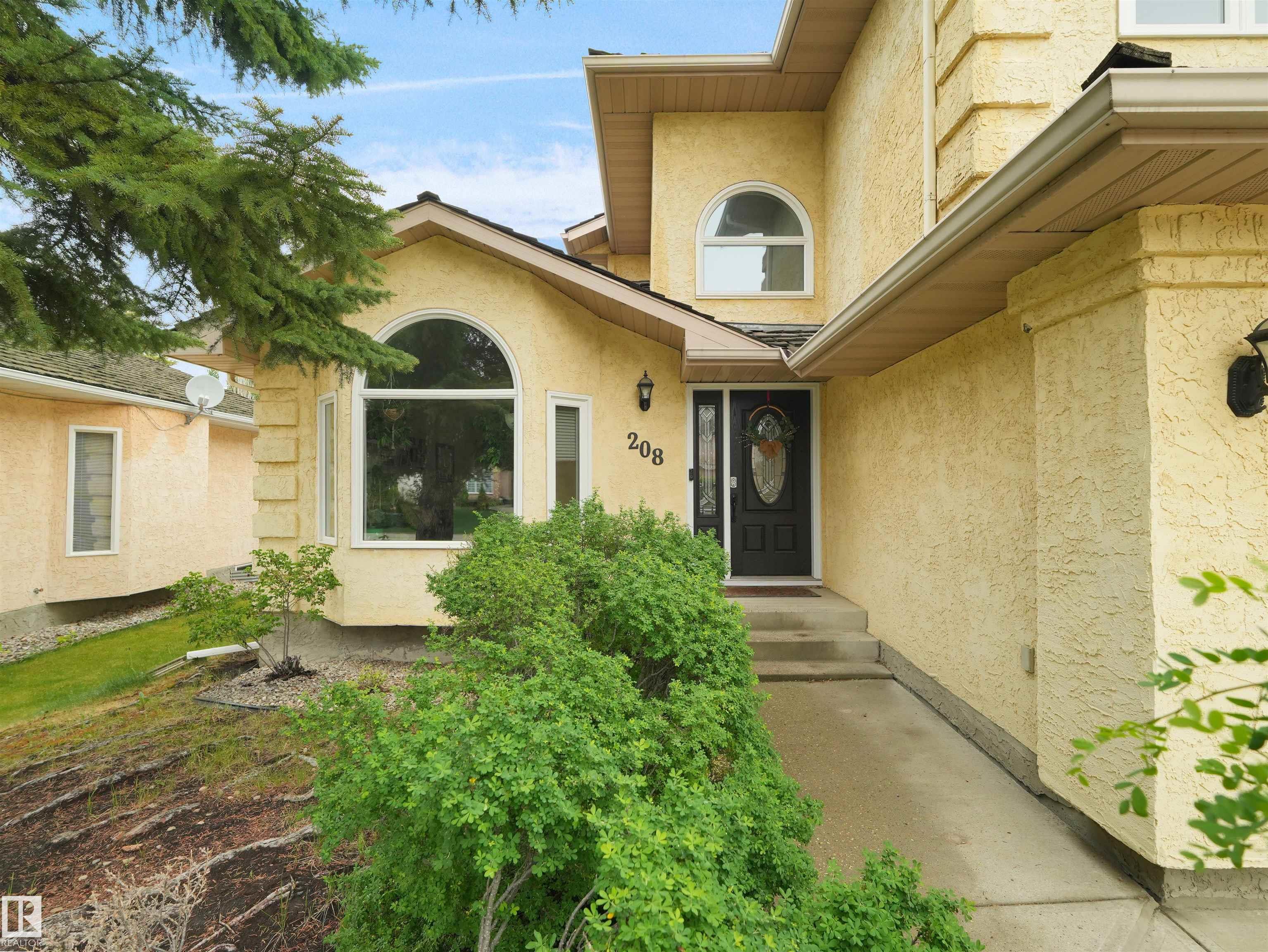 Photo 8 at 208 Ferguson Place NW, Falconer Heights, Edmonton