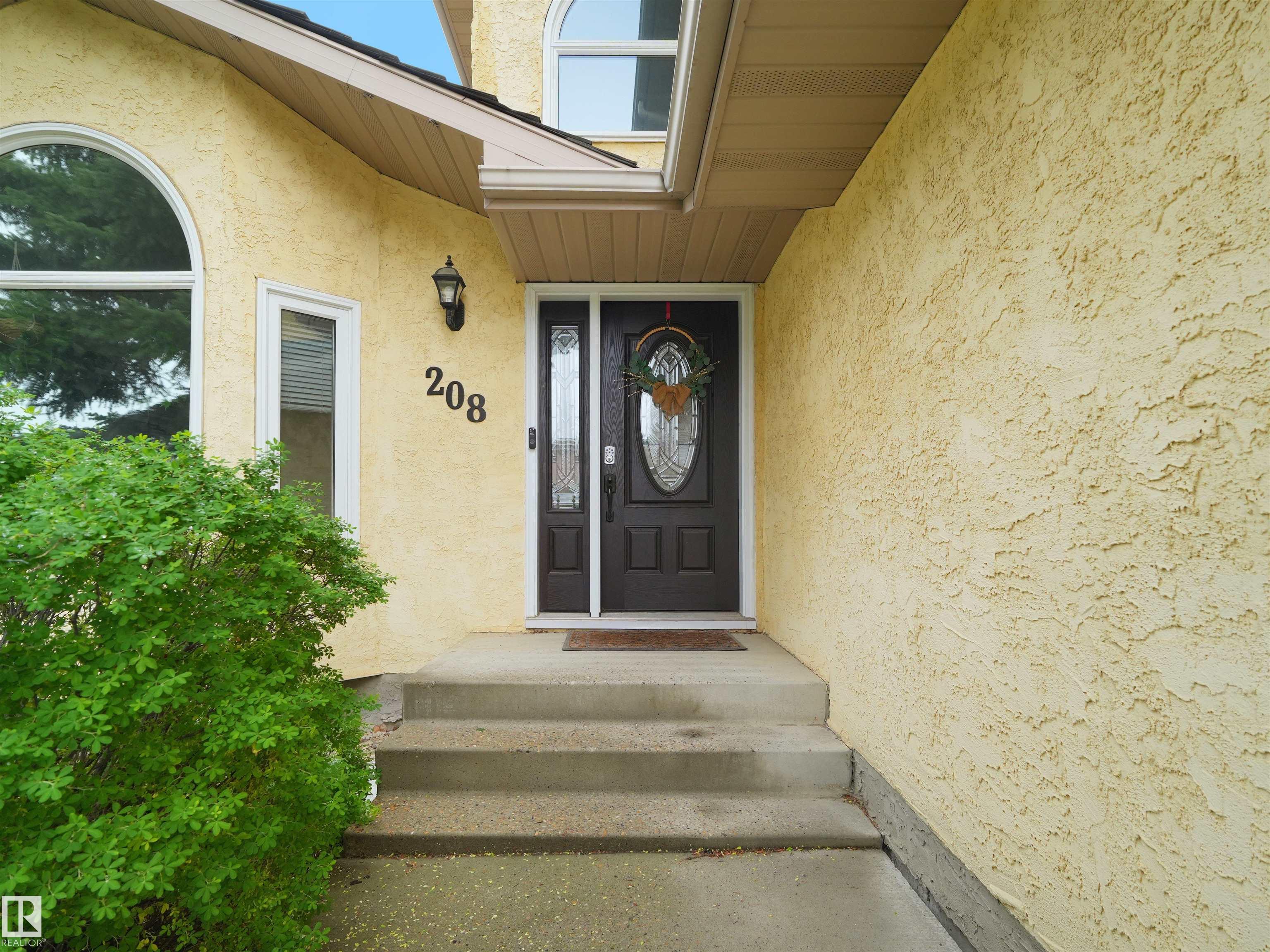 Photo 9 at 208 Ferguson Place NW, Falconer Heights, Edmonton