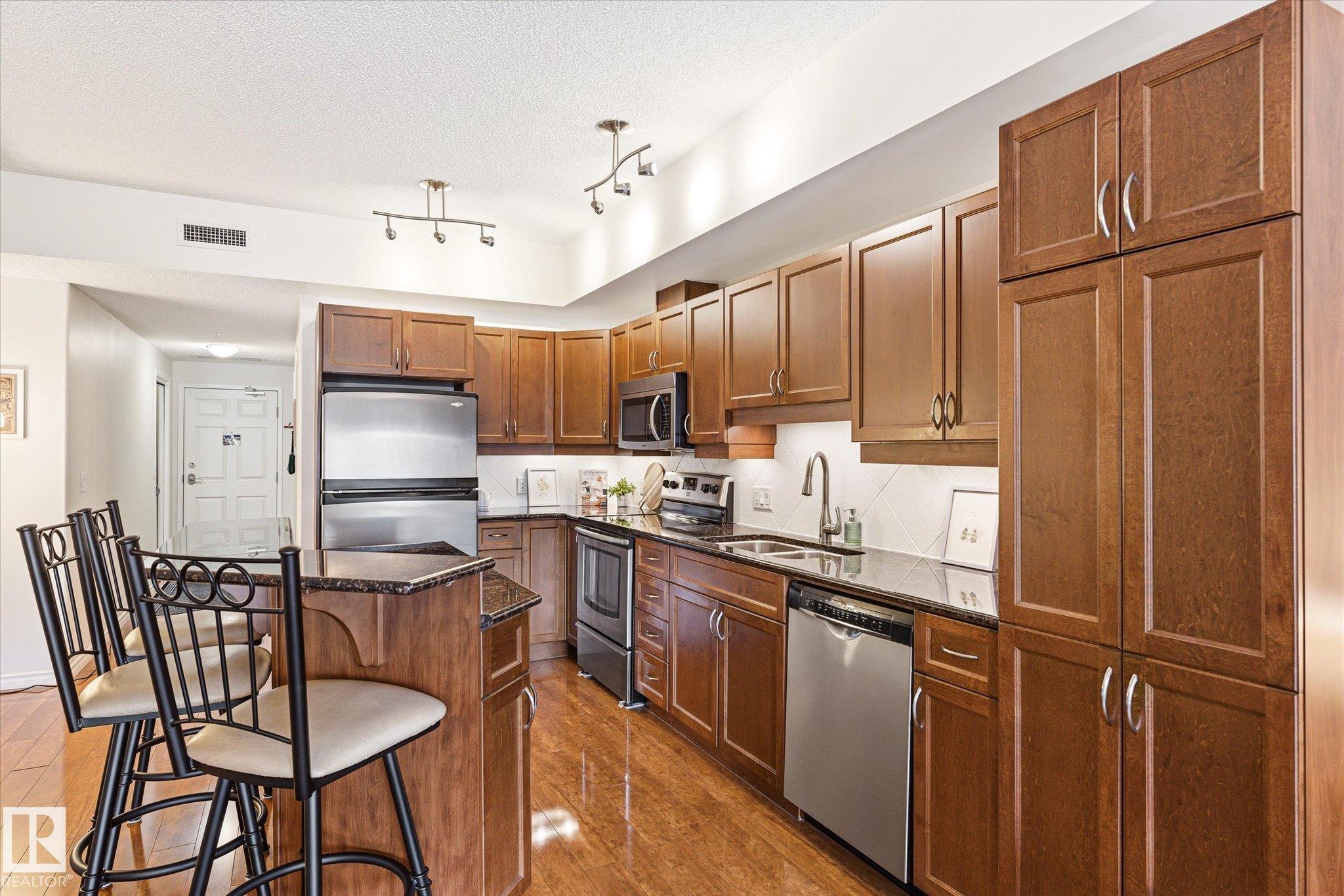 Photo 11 at 507 - 10303 111 Street NW, Downtown, Edmonton