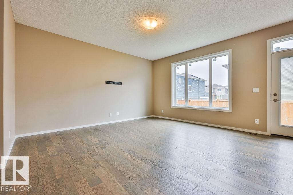 Photo 14 at 2031 207 Street NW, Stillwater, Edmonton