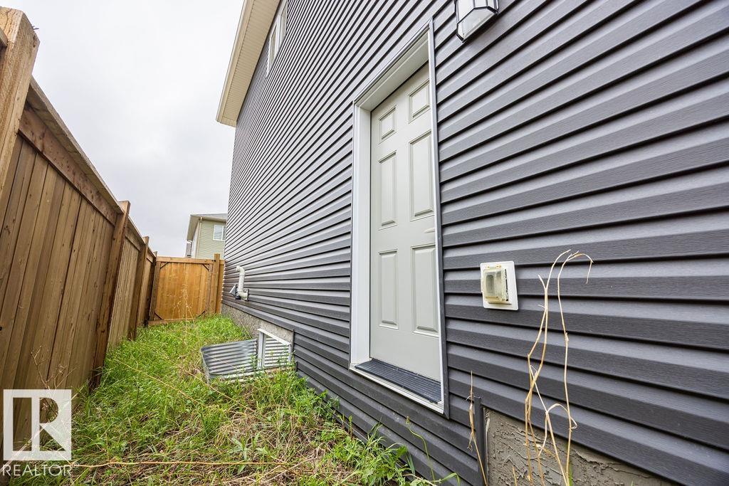 2031 207 Street NW, Stillwater, Edmonton