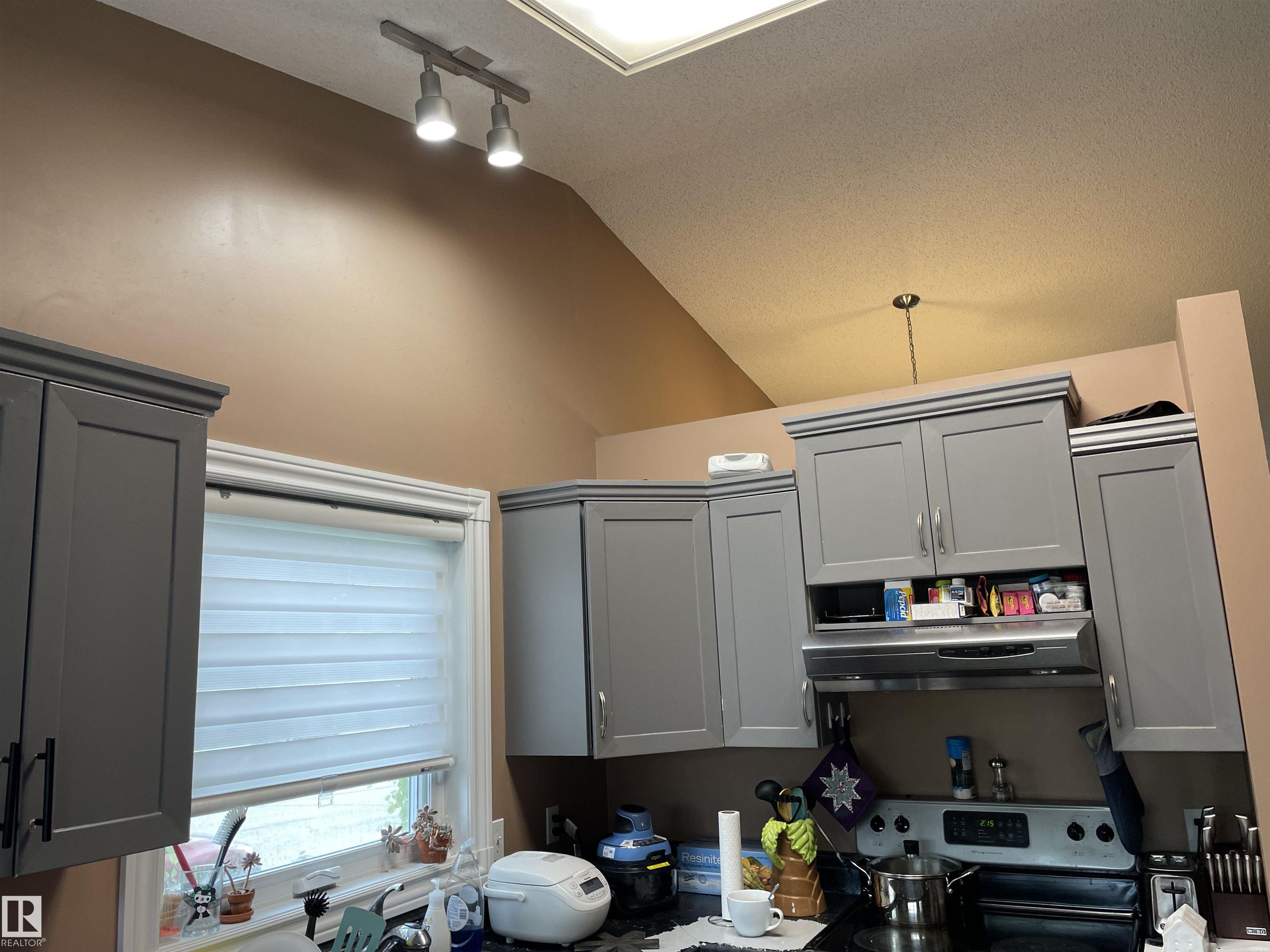 Photo 6 at 306 Regency Drive, Regency Park, Sherwood Park
