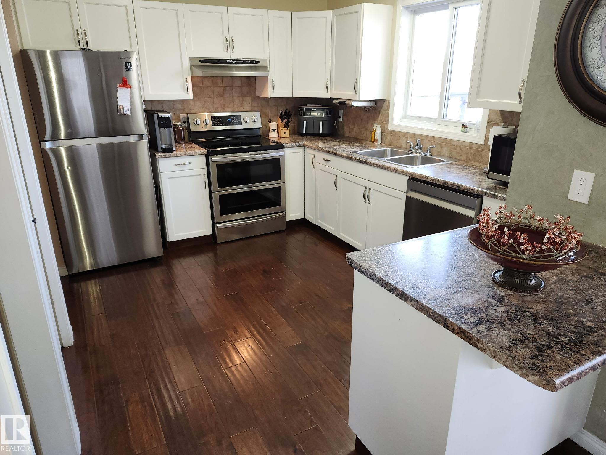 14 - 10 Ritchie Way, Regency Park, Sherwood Park