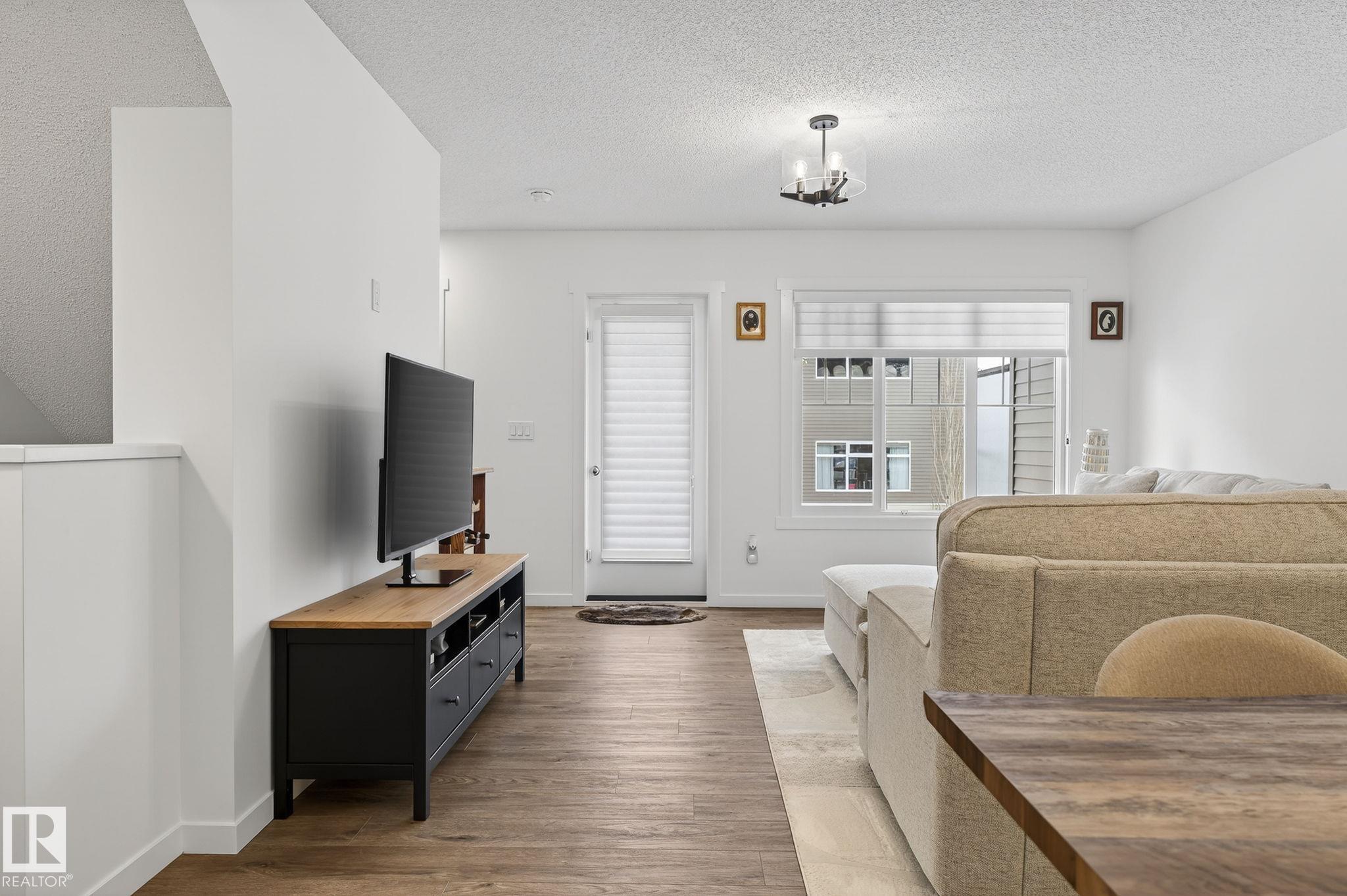 Photo 12 at 7 - 50 Mclaughlin Drive, McLaughlin, Spruce Grove