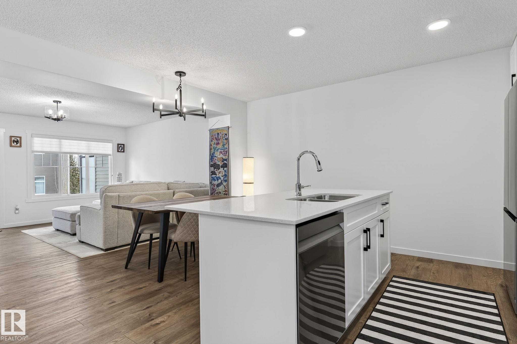 Photo 9 at 7 - 50 Mclaughlin Drive, McLaughlin, Spruce Grove