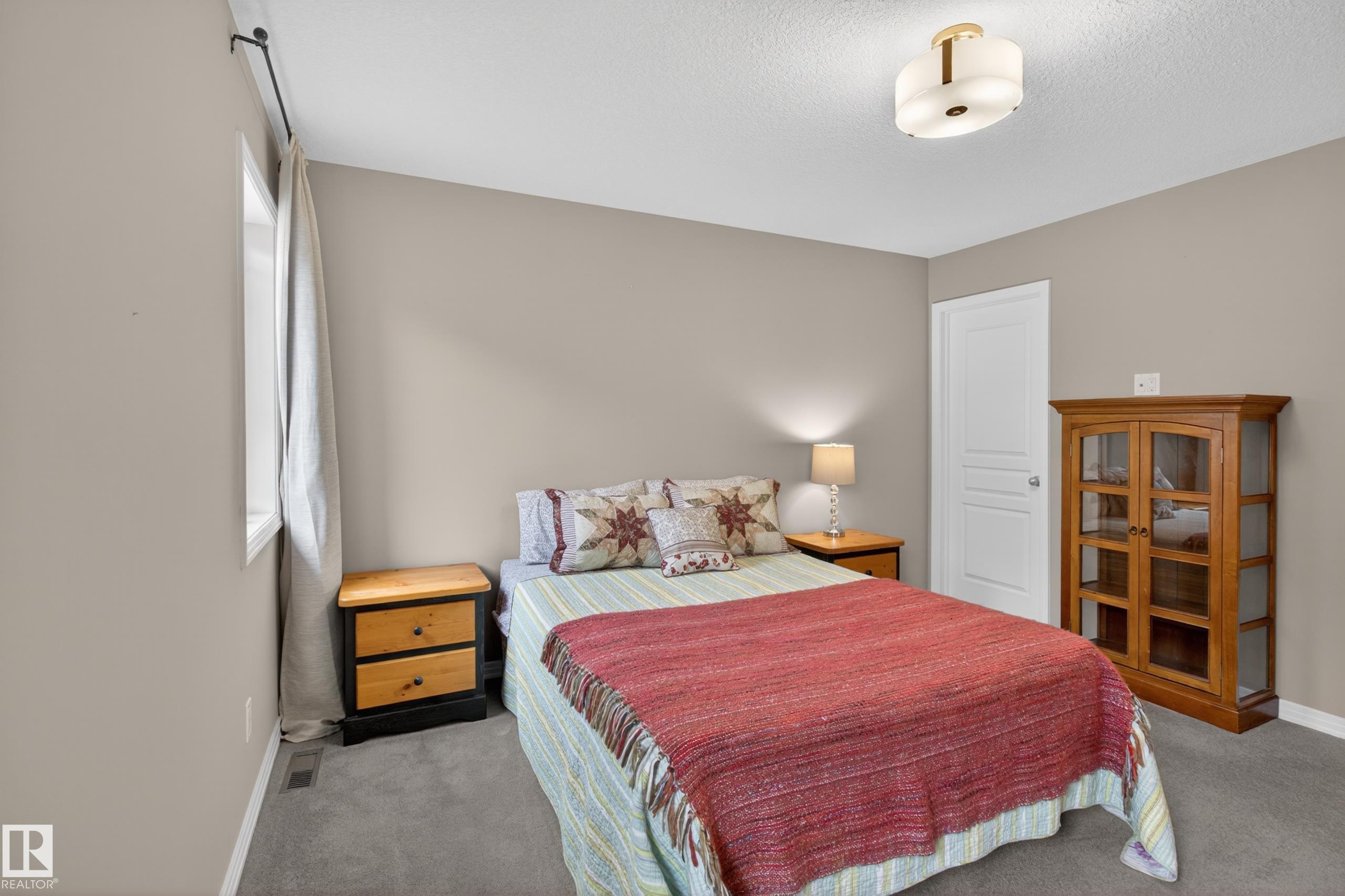 Photo 13 at 4420 48a Street, Alexandra Park, Leduc